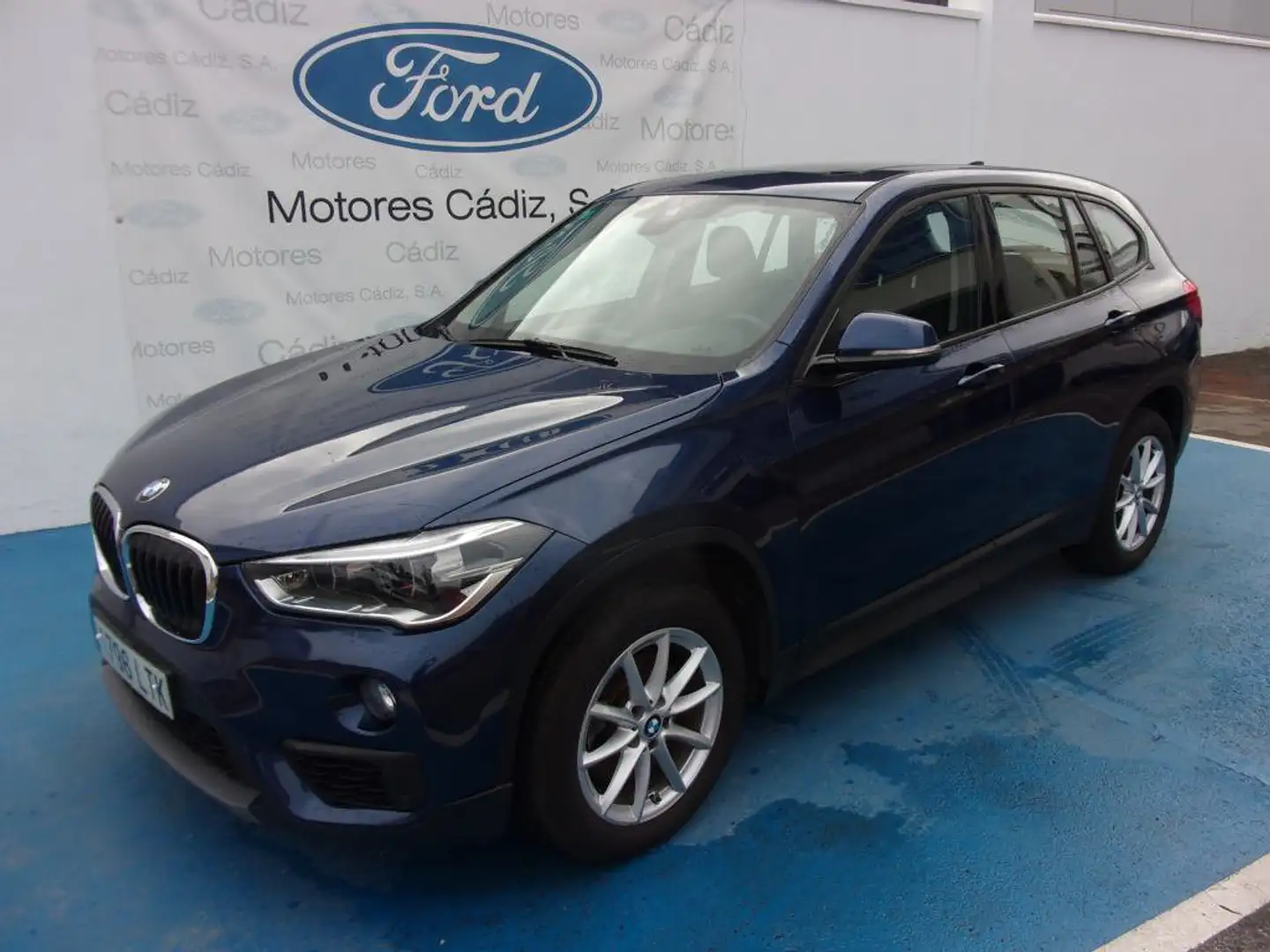BMW X1 F48 Diesel xDrive 18d - 1
