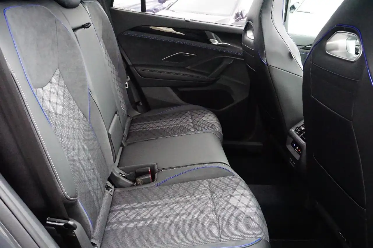 Volkswagen Tayron R-Line 2,0 l TDI 4M 7-Gang-DSG Navi,AHK,Pano,LED 15