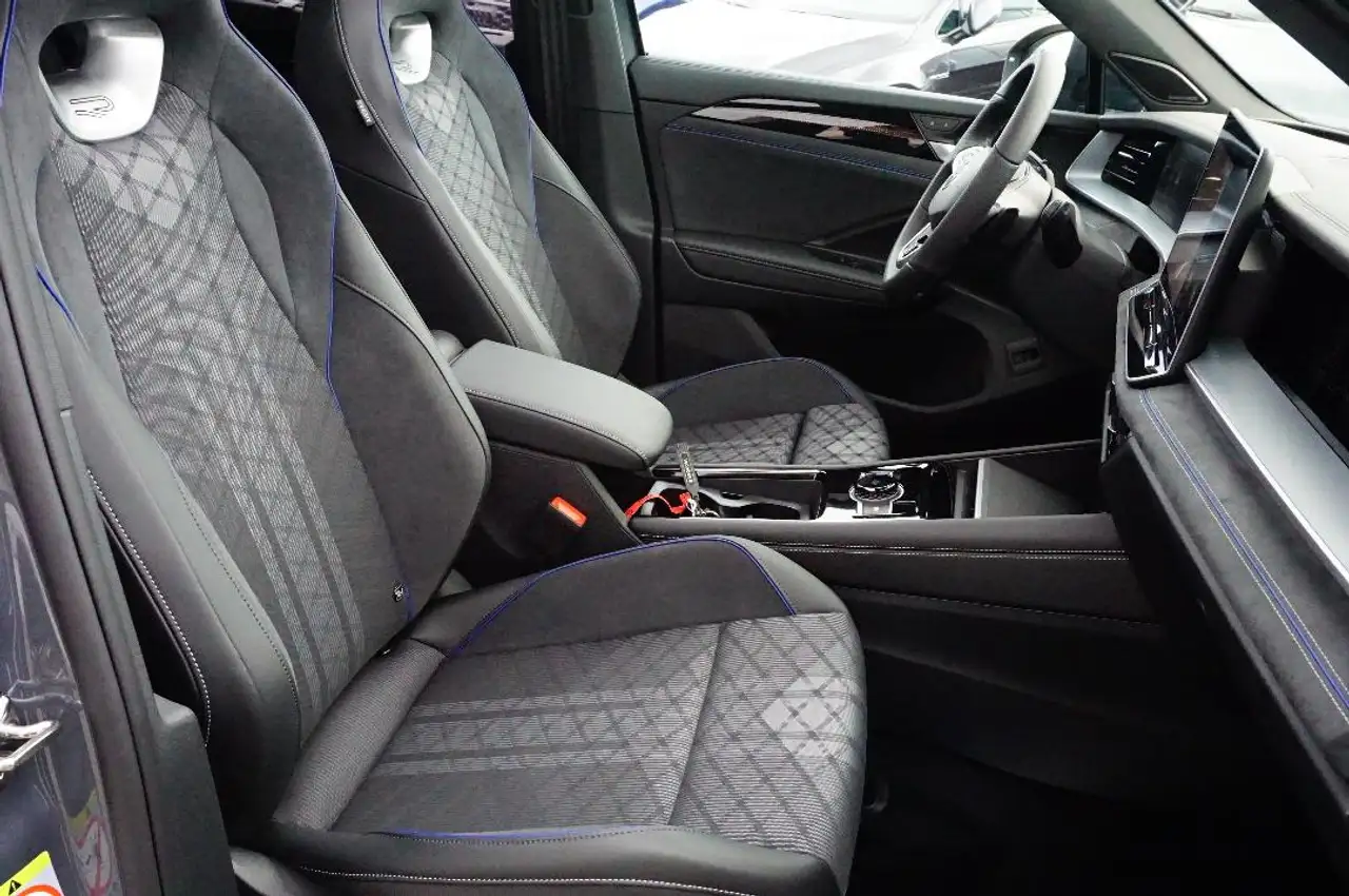 Volkswagen Tayron R-Line 2,0 l TDI 4M 7-Gang-DSG Navi,AHK,Pano,LED 16