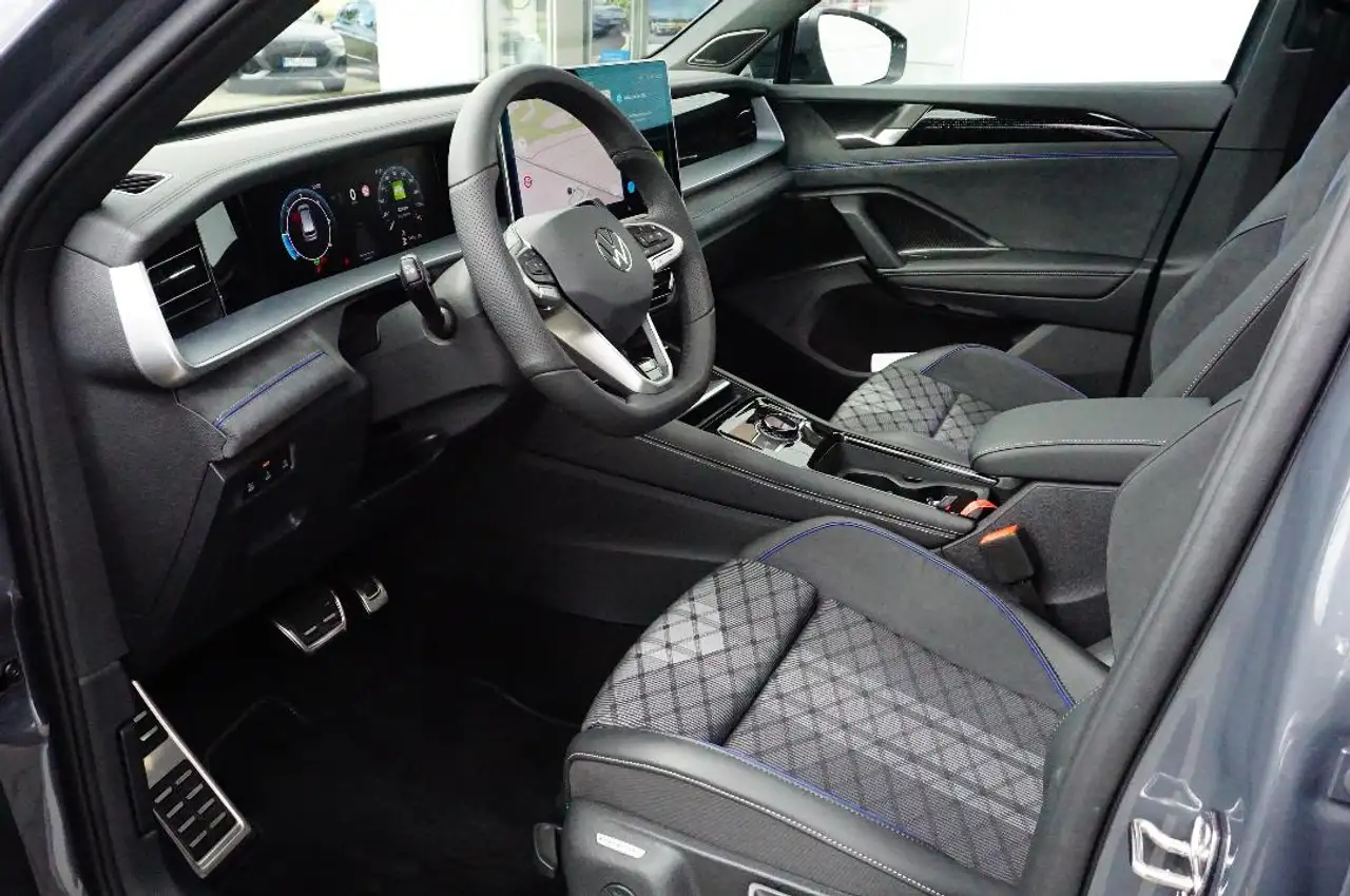 Volkswagen Tayron R-Line 2,0 l TDI 4M 7-Gang-DSG Navi,AHK,Pano,LED 17