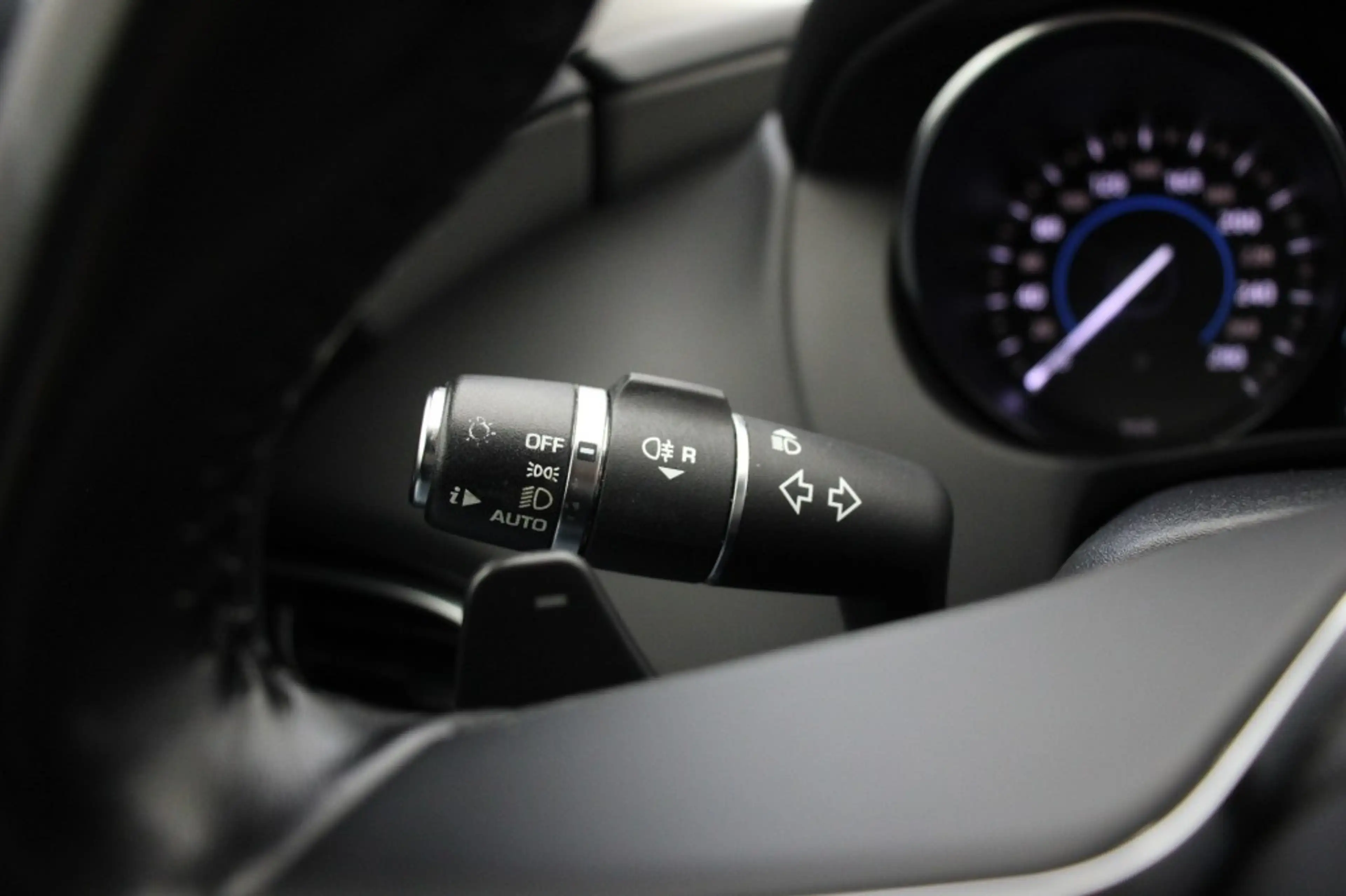 Jaguar XE Sedan 2.0t Pure Automaat - Navi, Camera, Leer, Sto — photo 24