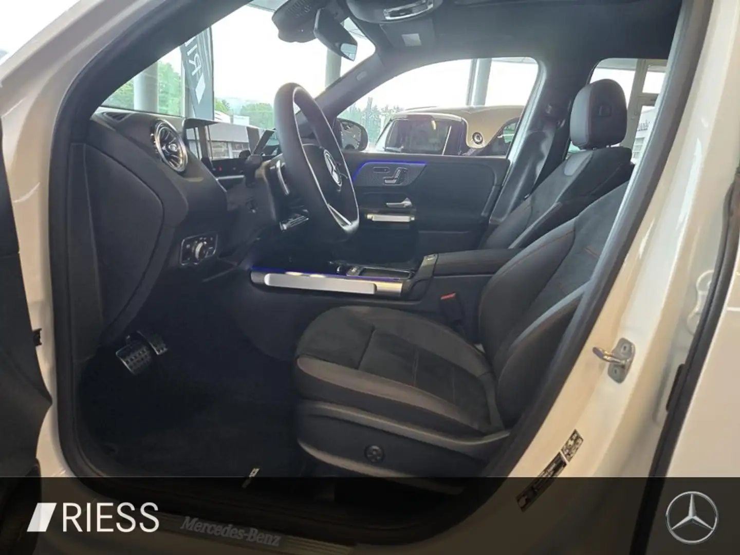 Mercedes-Benz GLB 220 4MATIC SD SpurW W-Paket S-Sitz KeyLess Alb - 2