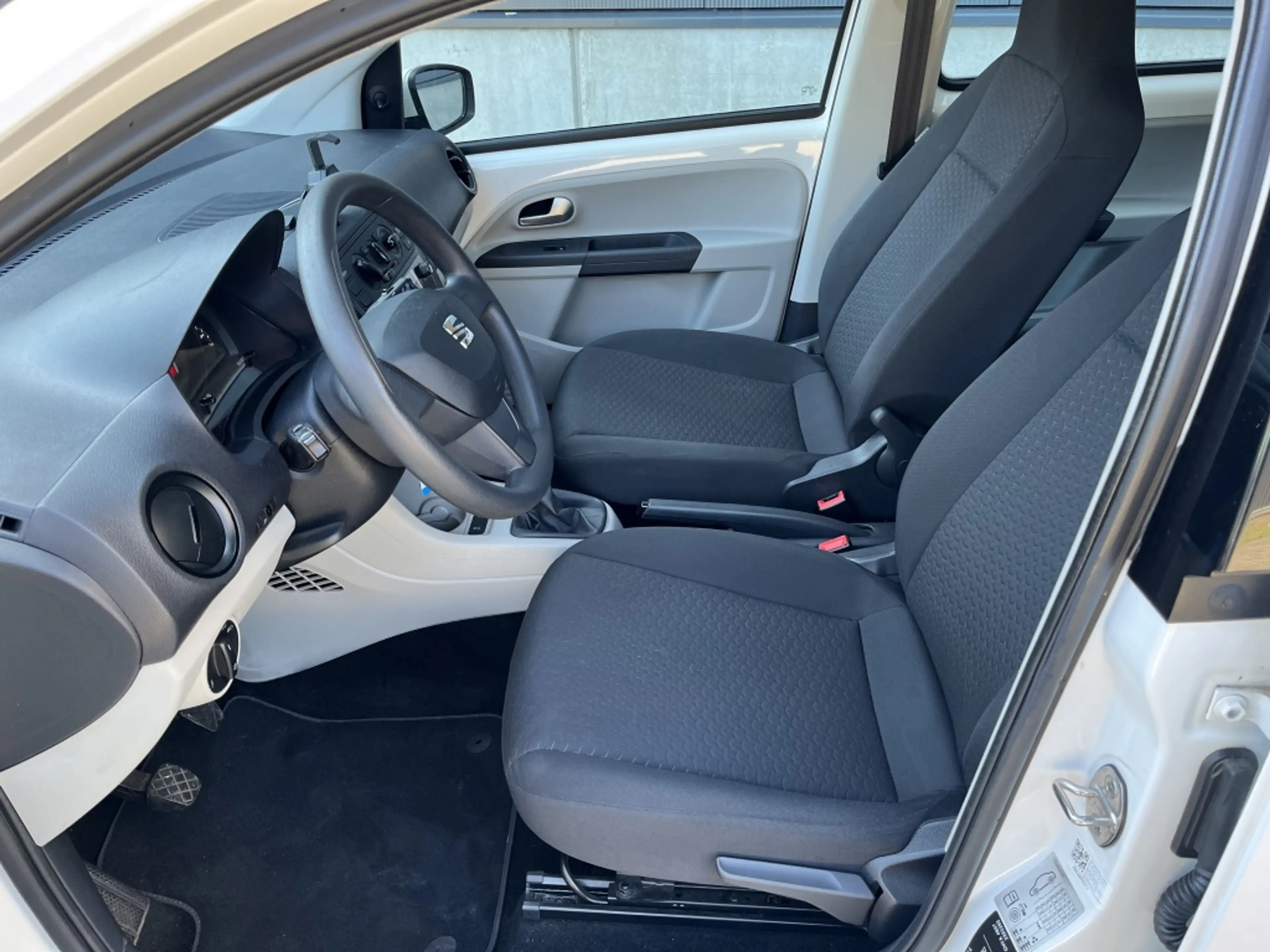 SEAT Mii 1.0 Style Intense — photo 7