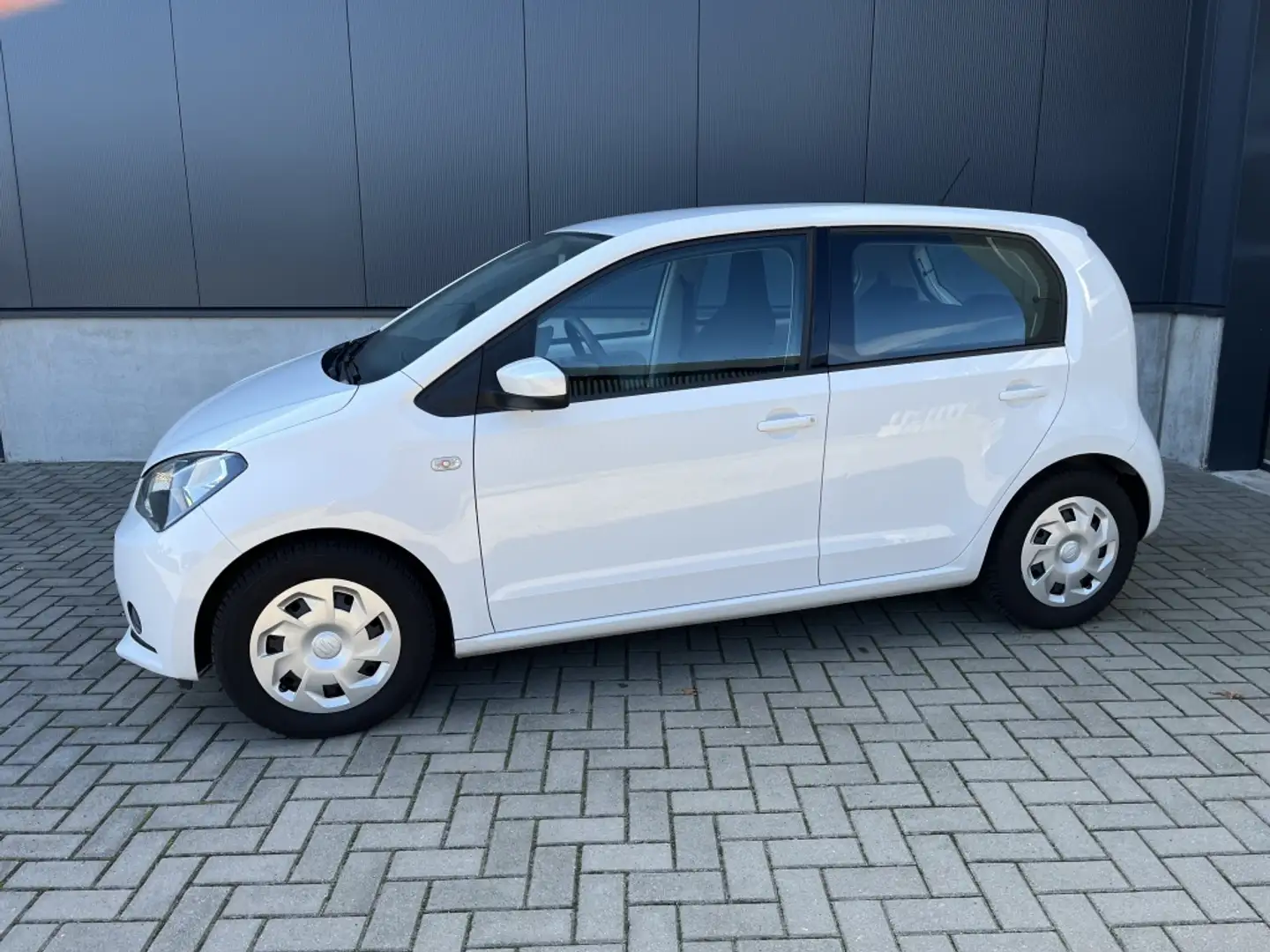 SEAT Mii 1.0 Style Intense Weiß - 2