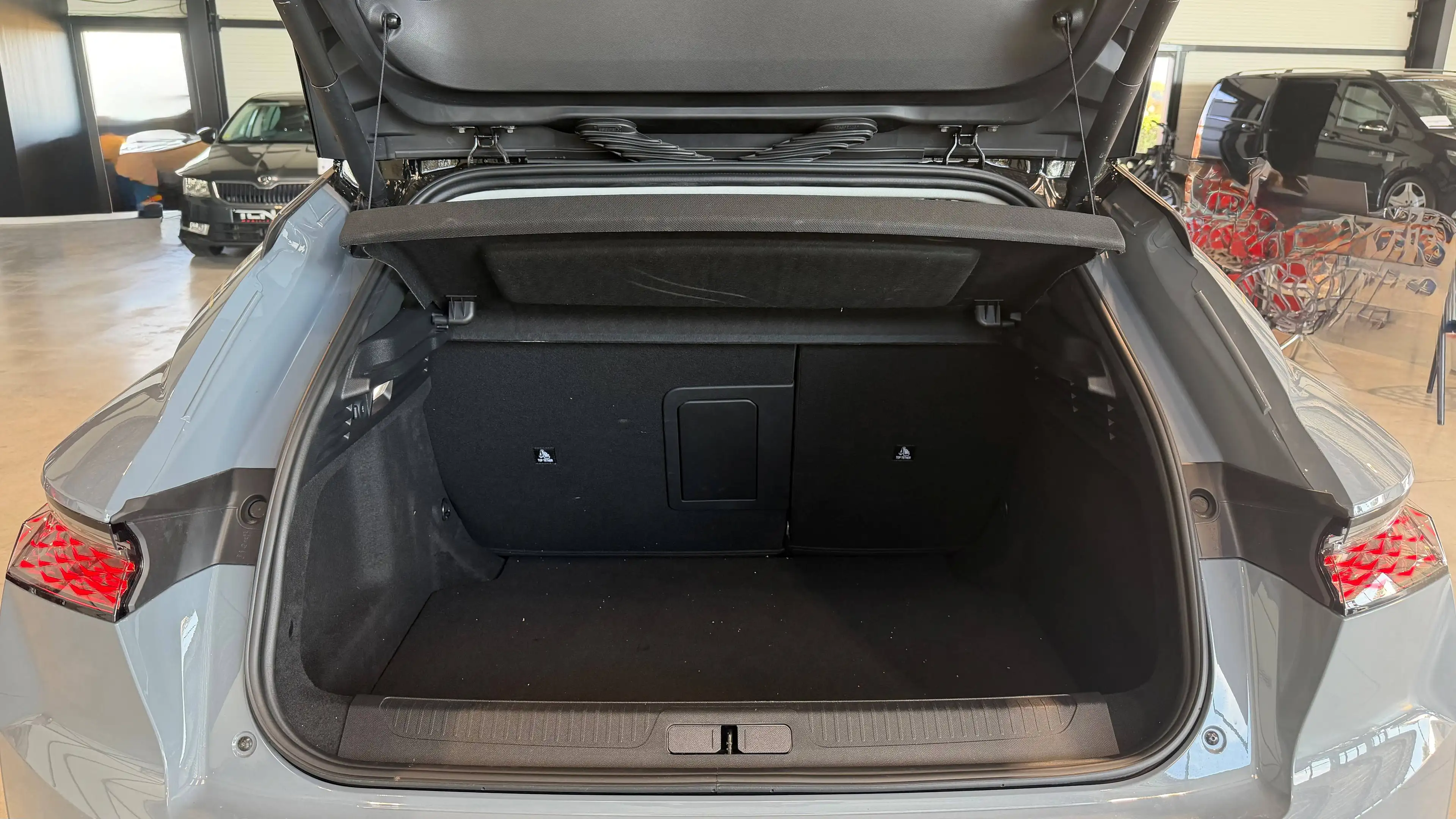 DS Automobiles N°4 N°4 1.2 Hybrid DS Performance Line DS Performance Line — photo 6