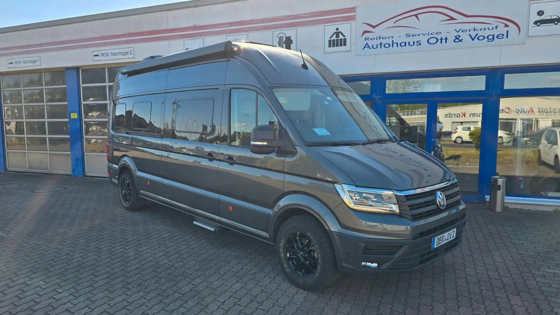 Volkswagen Crafter Grand California 680 Dachklima*Dieselheiz*Lithiu Grau - 1