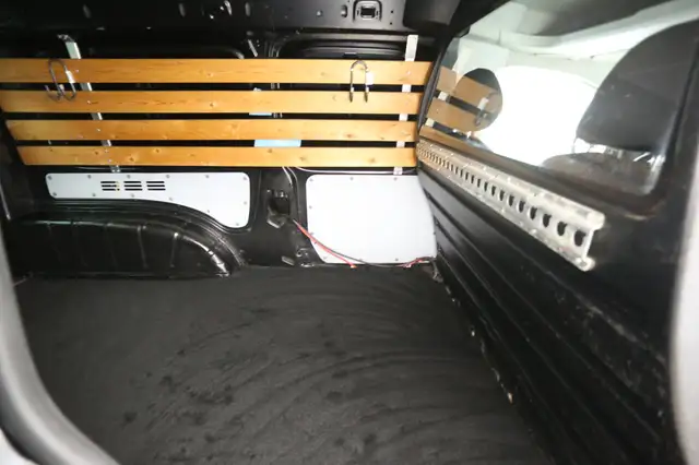 Volkswagen Caddy view 25
