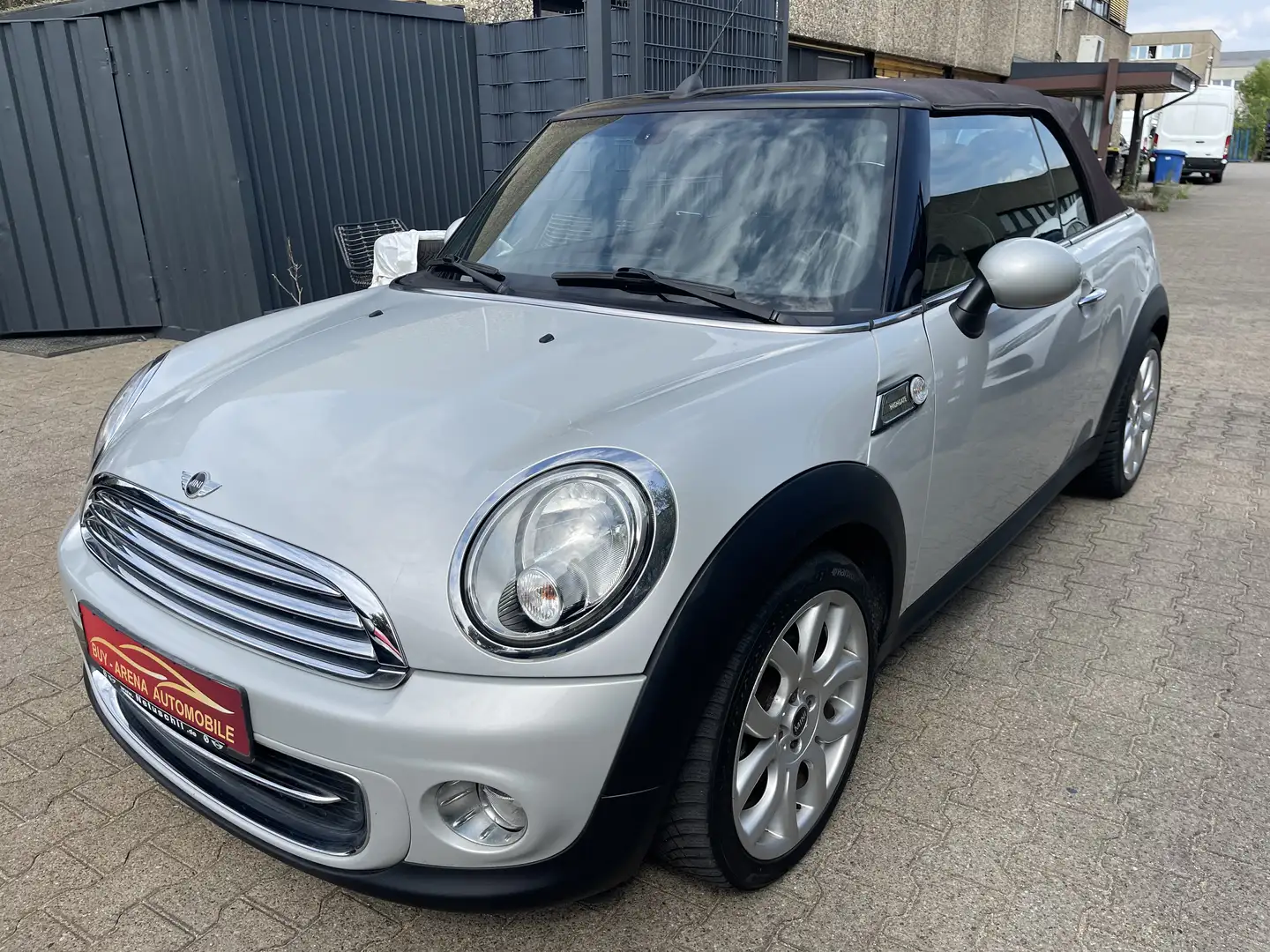MINI Cooper Cabrio 1.6 Highgate Leder 2.Hand S-Heft Weiss 17 Zoll Gris - 1