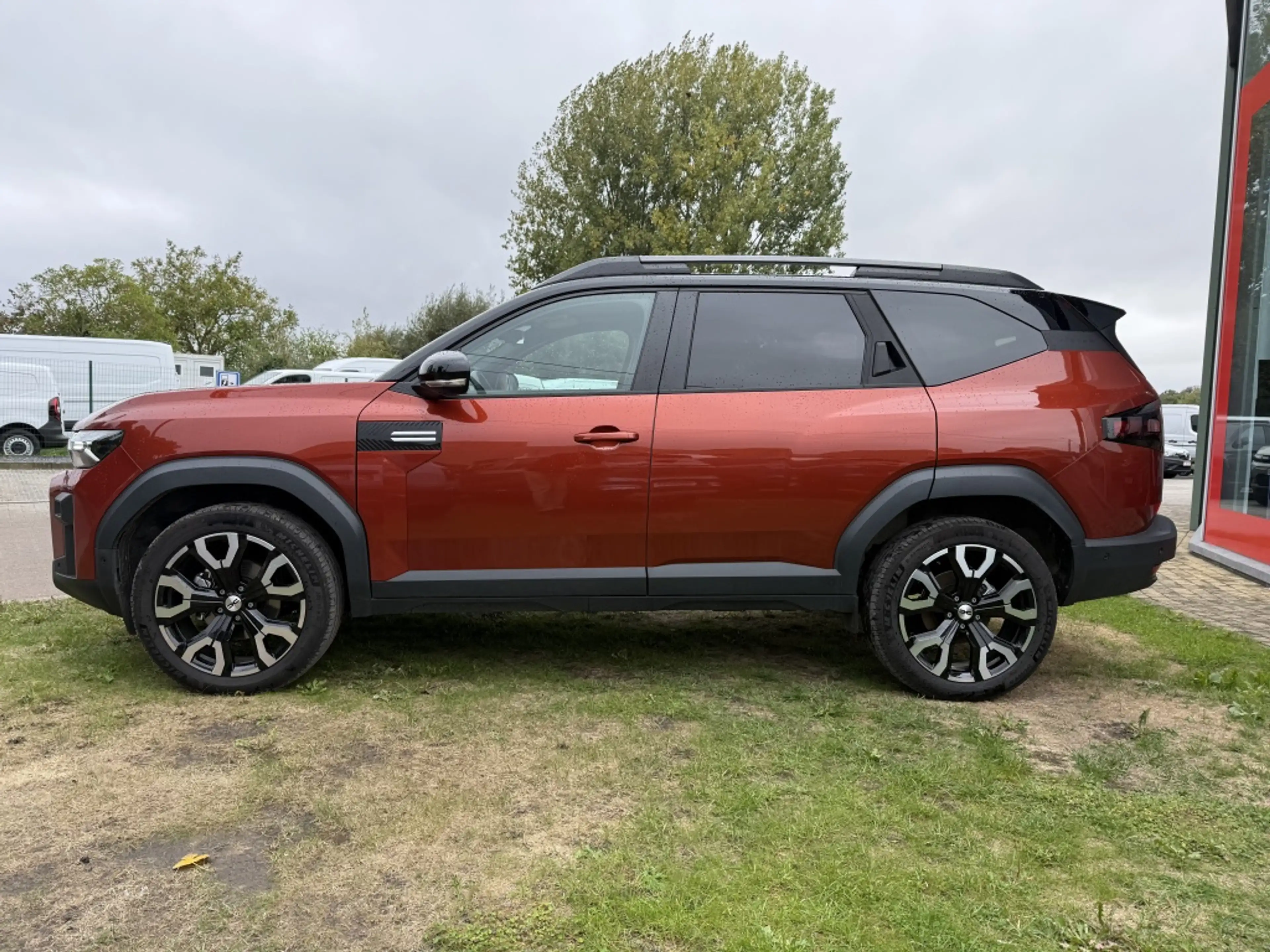 Dacia Bigster Hybrid 155 Journey — photo 2