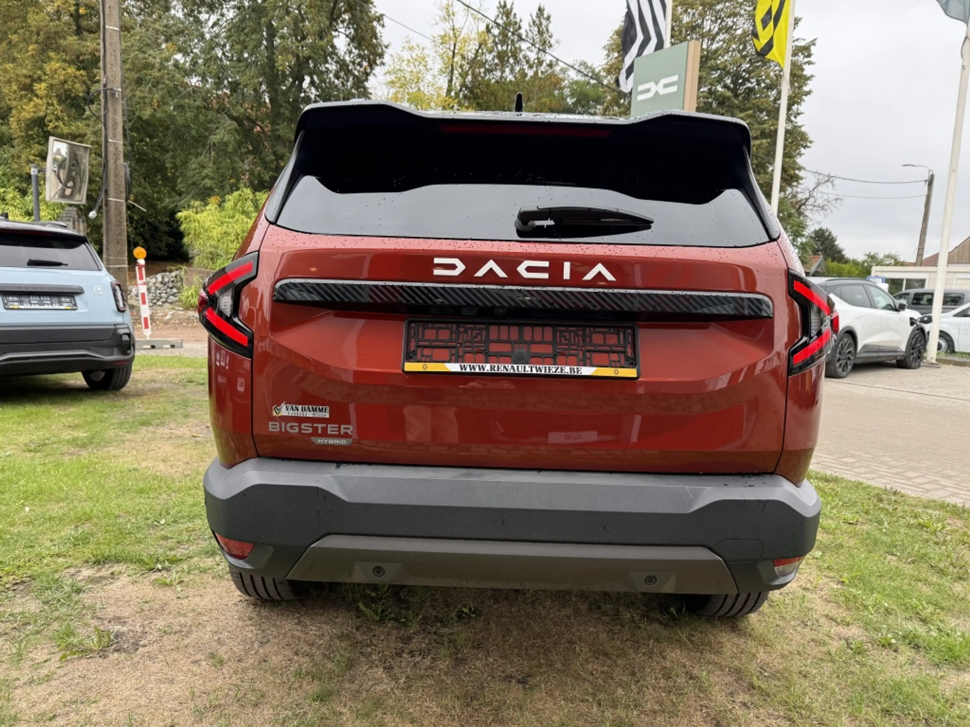 Dacia Bigster Hybrid 155 Journey — photo 4