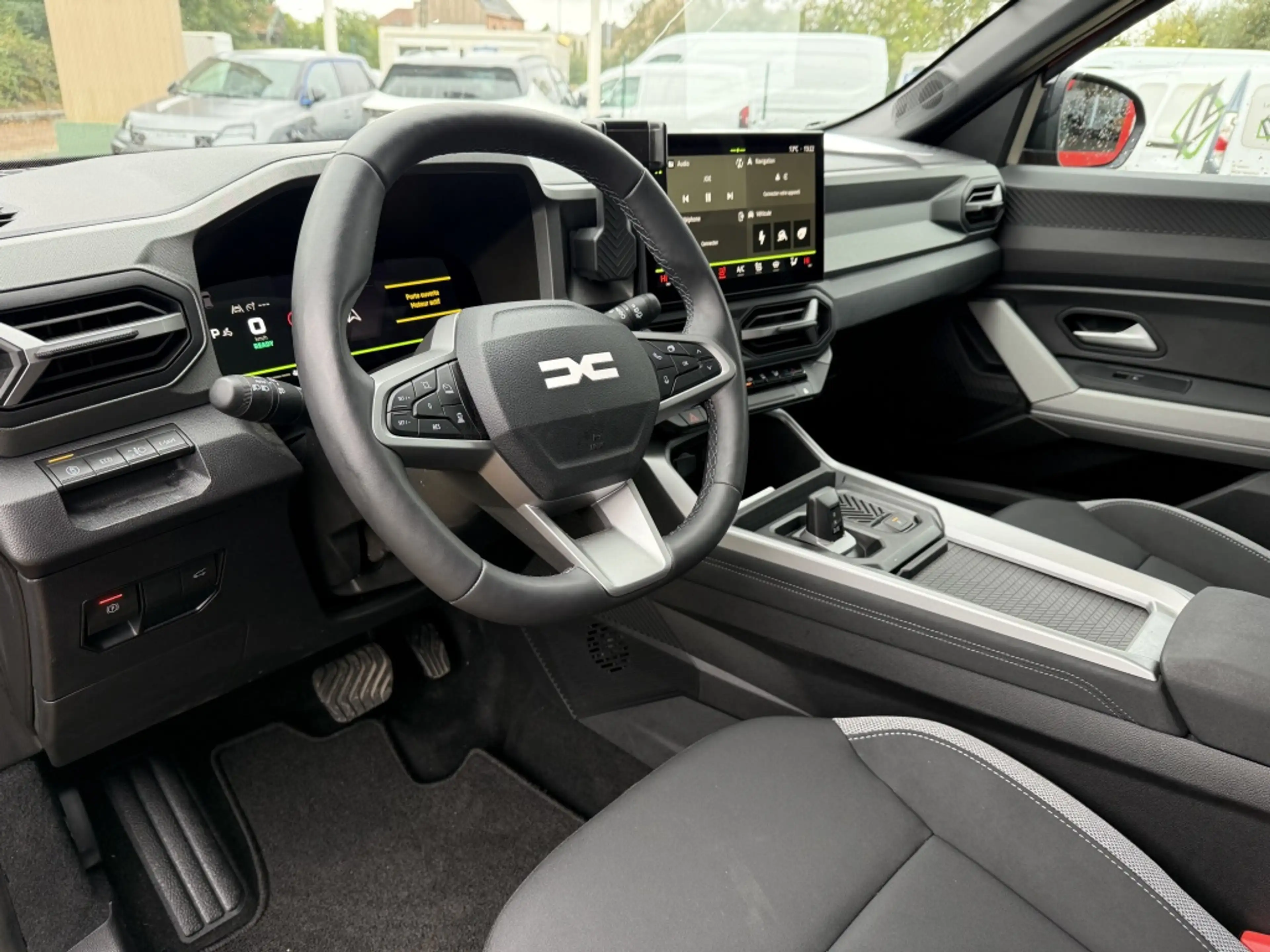 Dacia Bigster Hybrid 155 Journey — photo 14