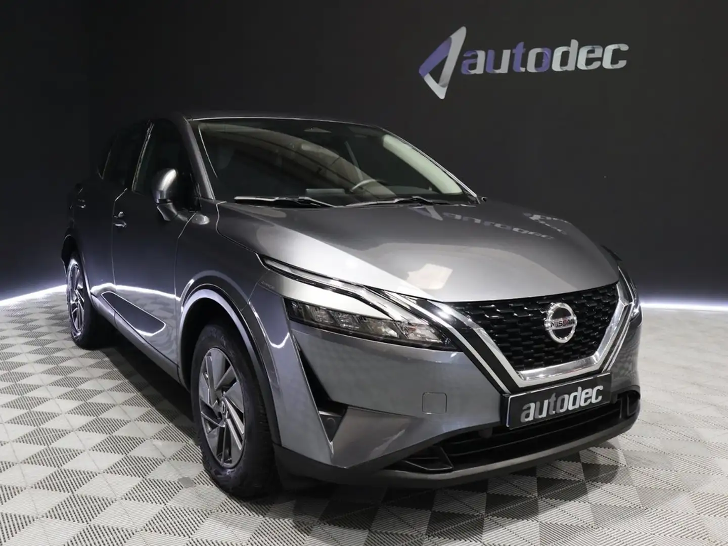 Nissan Qashqai DIG-T 116kW (158CV) mHEV Xtronic Acenta Gris - 2