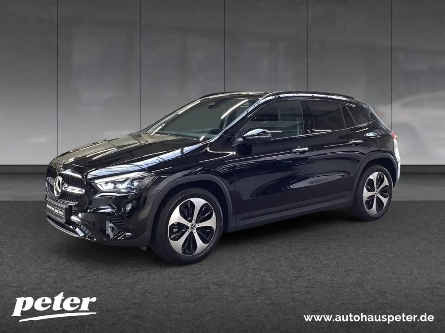 Mercedes-Benz GLA 220 4MATIC NIGHT+19"+MBEAM+PANORAMA+360°+AHK Schwarz - 1