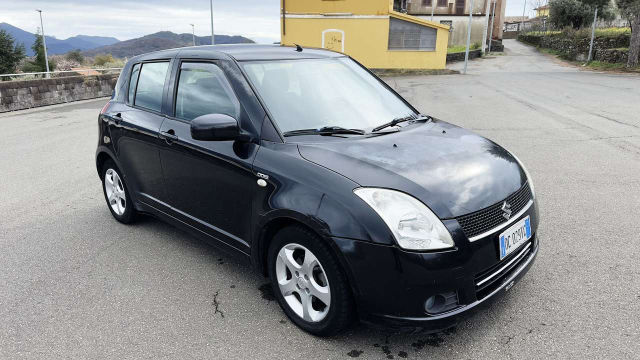 Suzuki Swift Swift 5p 1.3 ddis GLX