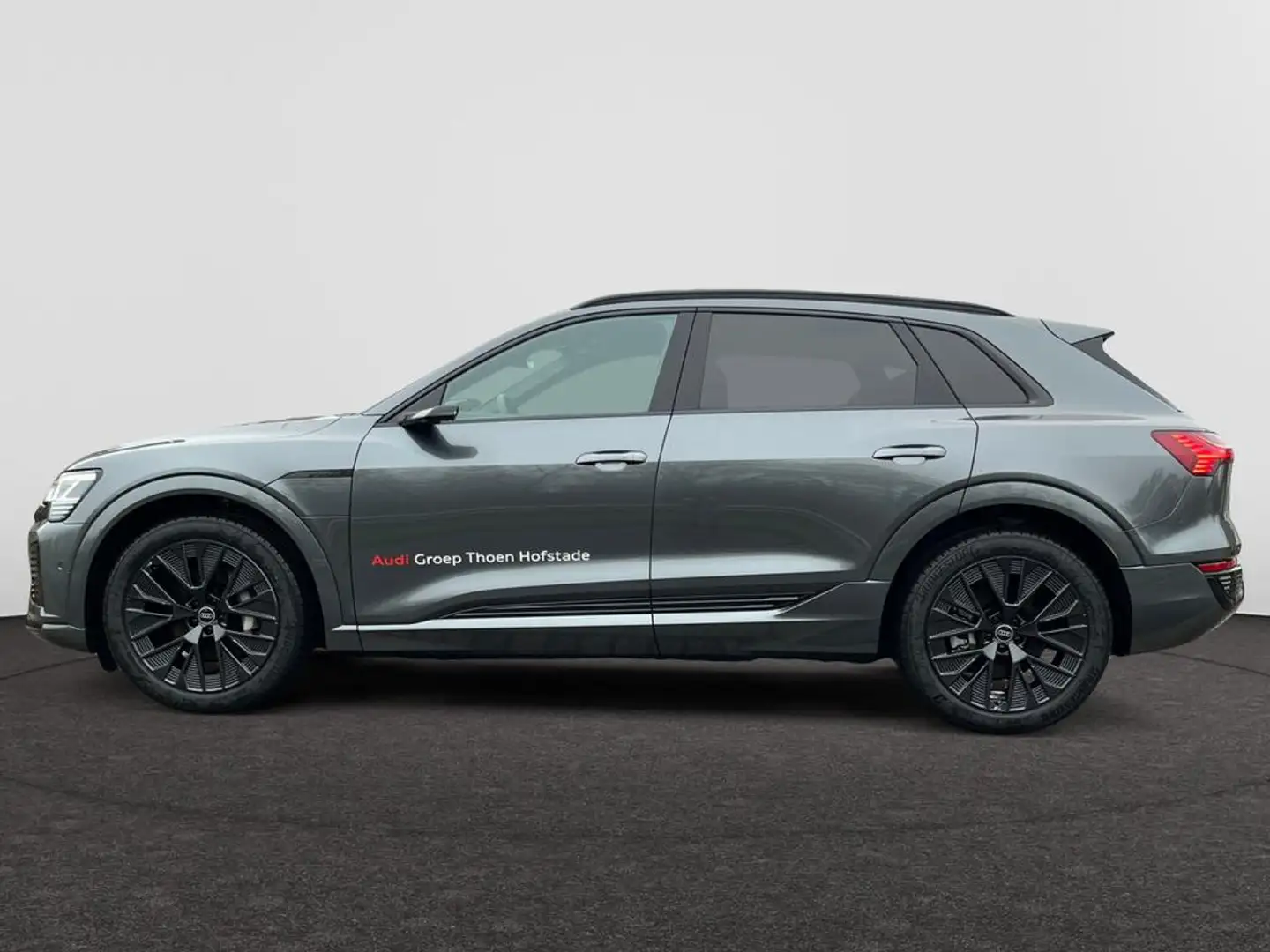 Audi Q8 e-tron Audi Q8 S line 55 e-tron quattro 300 kW Gris - 2