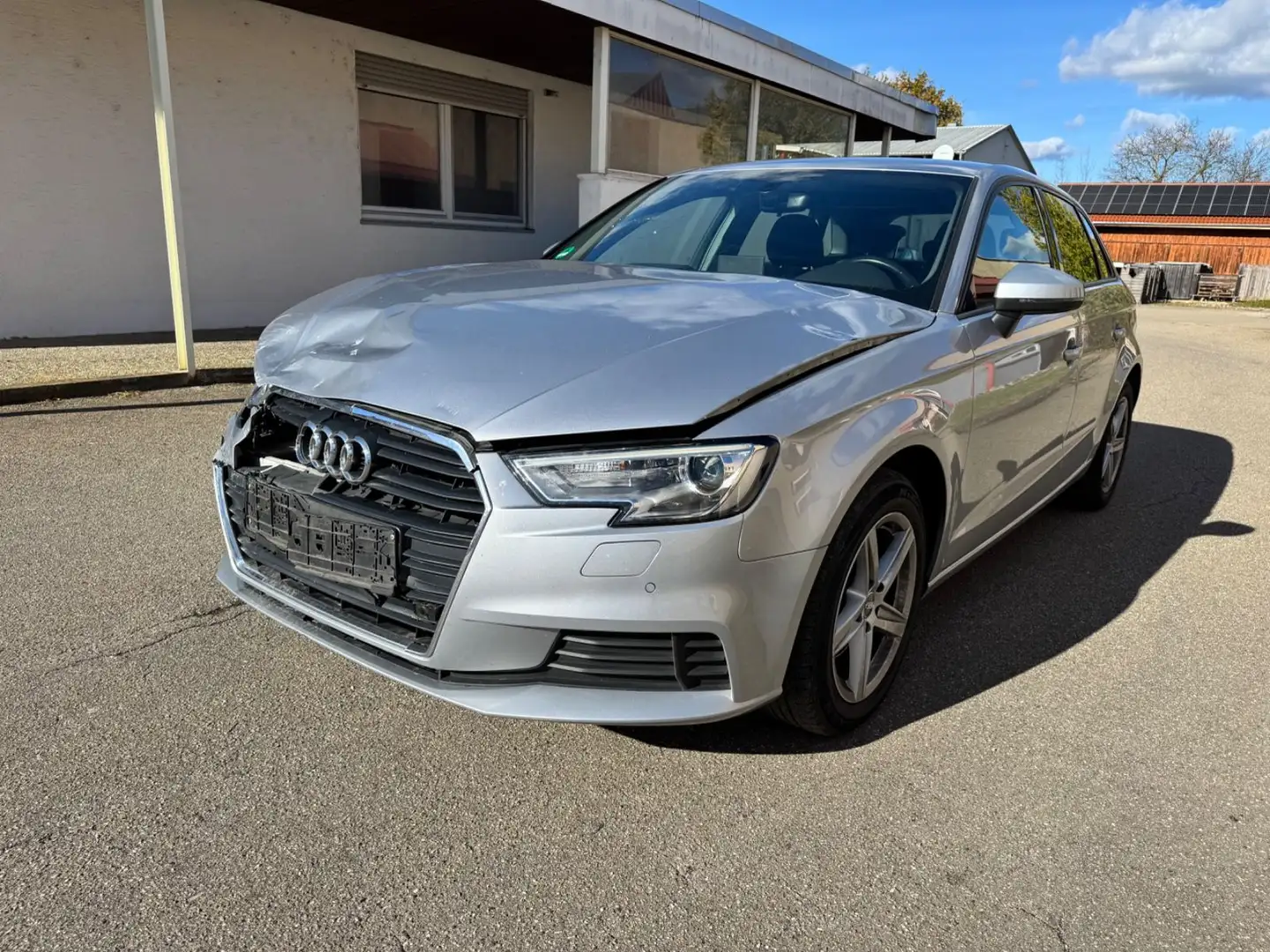 Audi A3 Sportback 30 TDI LED Navi Xenon Silber - 1
