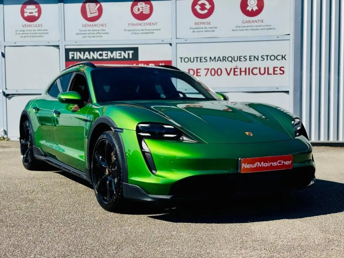 Porsche Taycan CROSS TURISMO 4 Exclusive Manufaktur 93,4 kWh 476cv + MATRIX + Ecran Passager + Toit pano + Pack Chrono Vert - 1