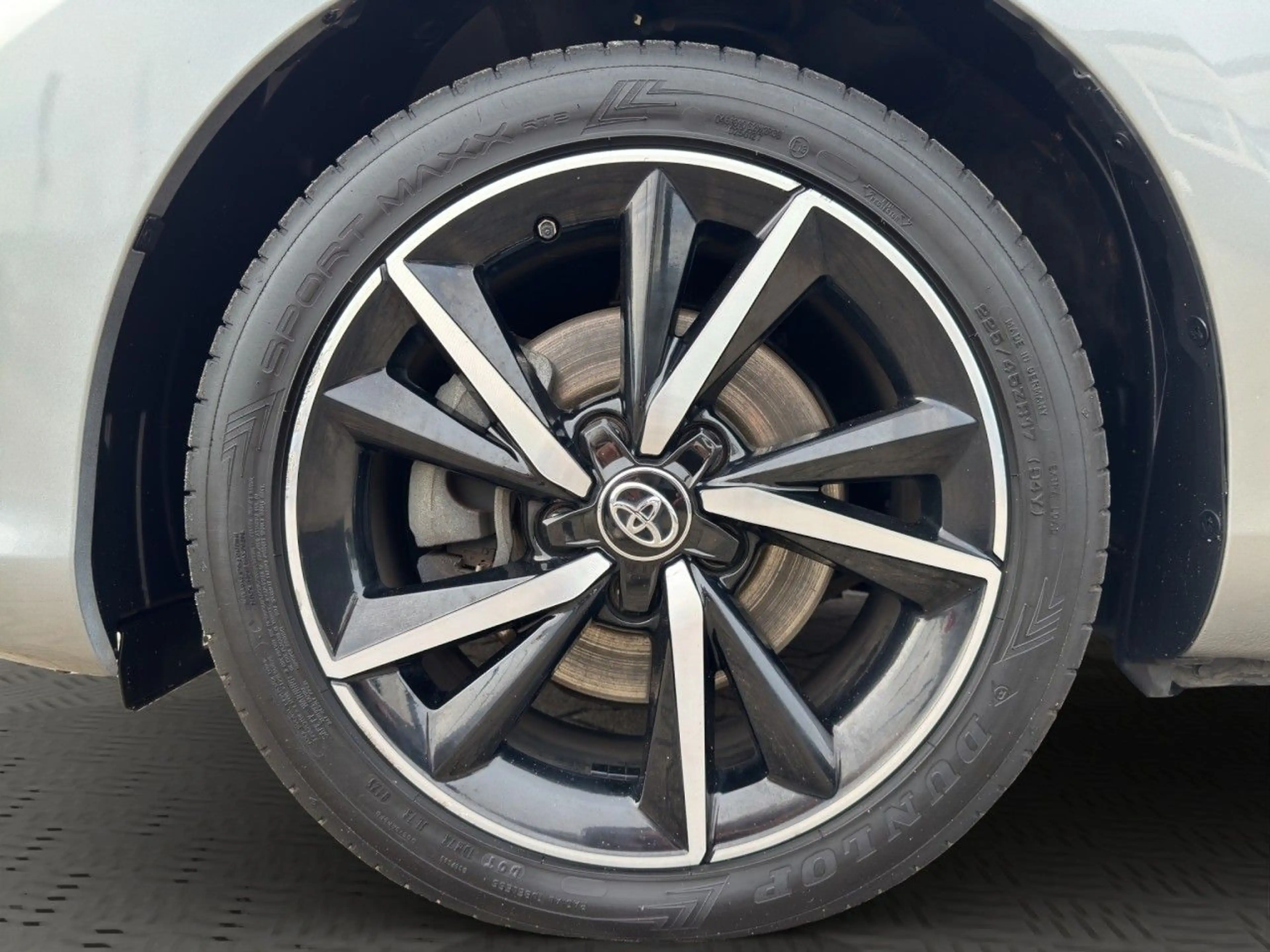 Toyota Auris 1.8 Touring Sports Hybrid KAMERA*SHZ*PDC — photo 11