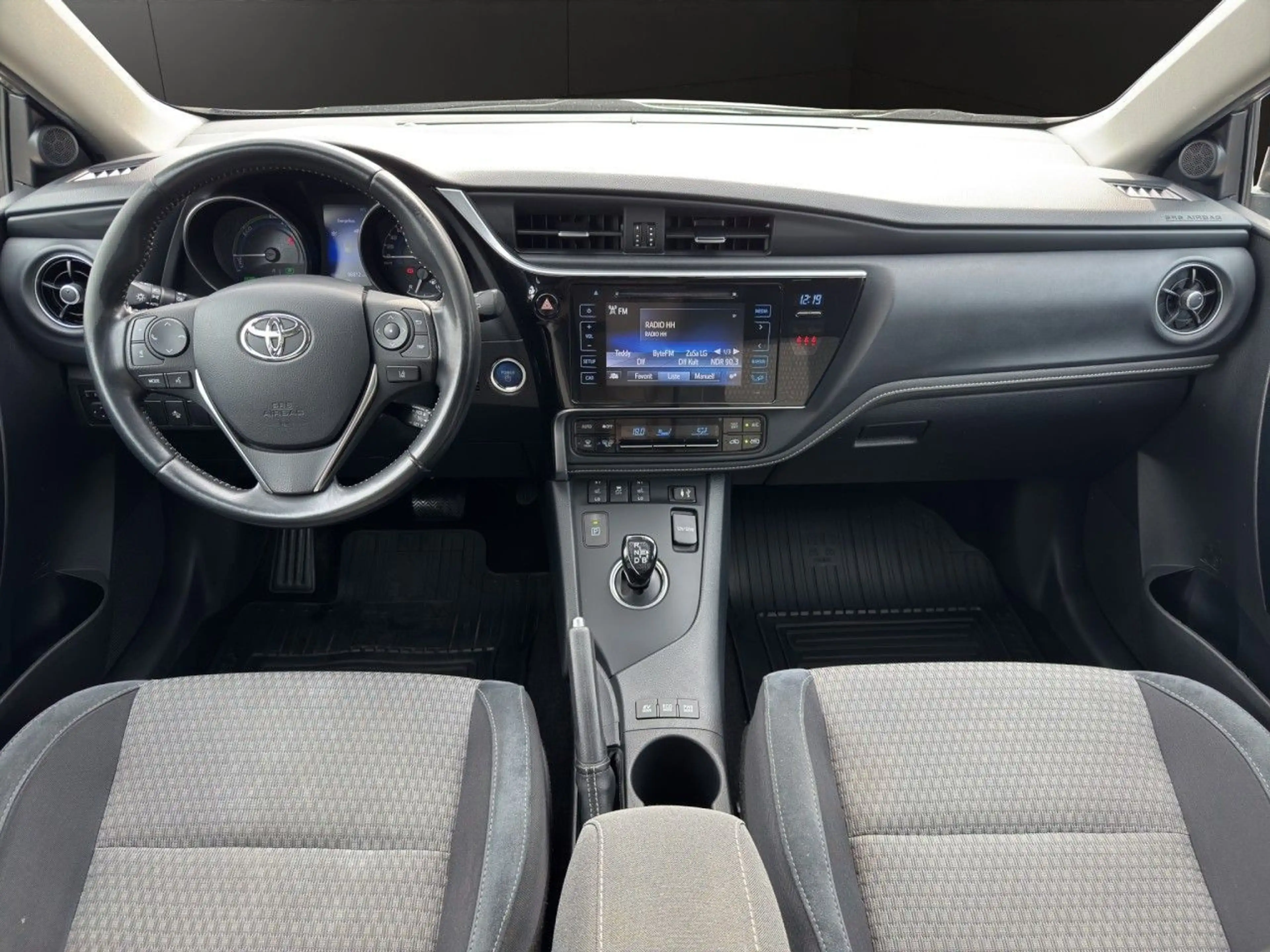 Toyota Auris 1.8 Touring Sports Hybrid KAMERA*SHZ*PDC — photo 14