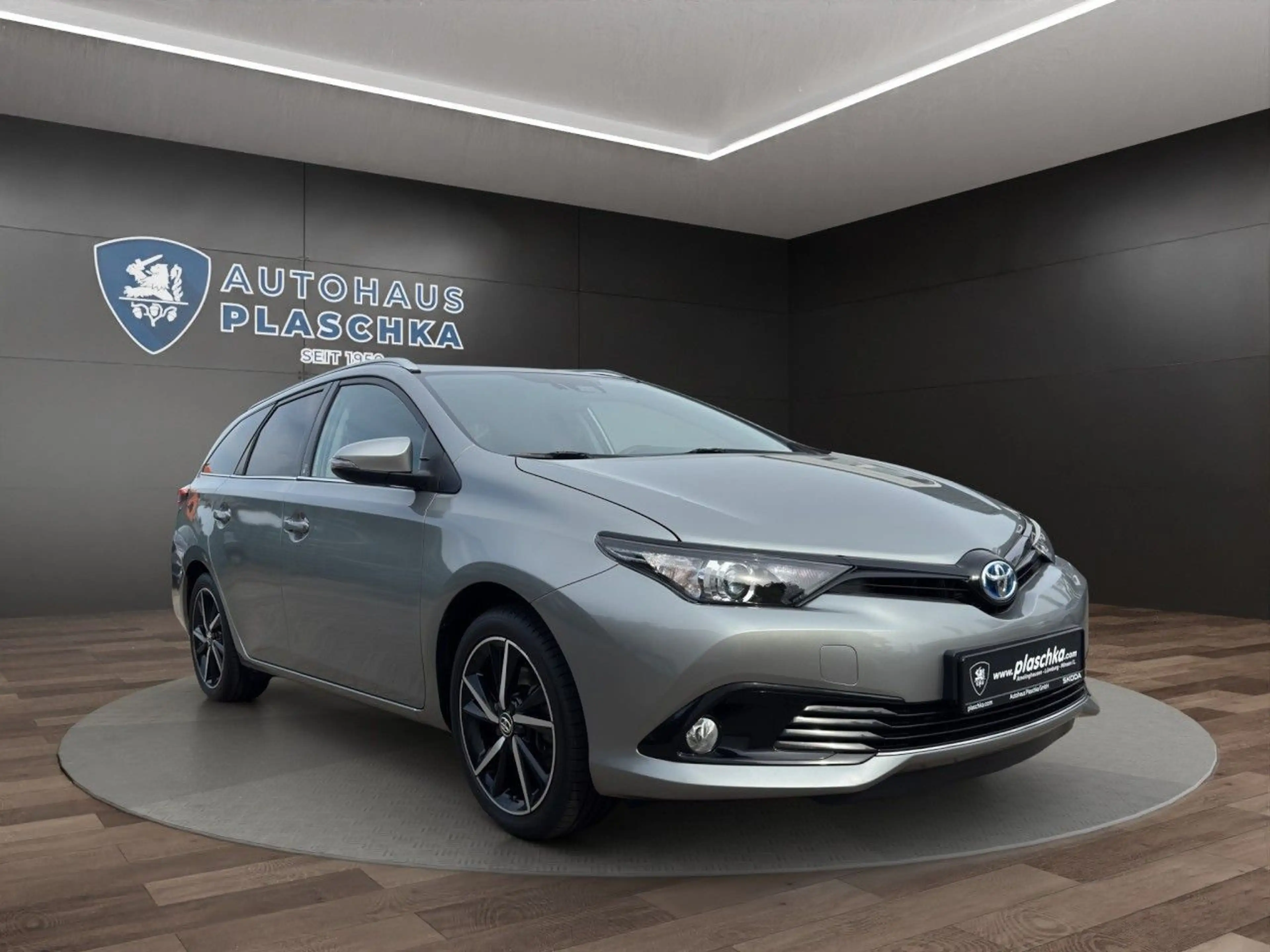 Toyota Auris 1.8 Touring Sports Hybrid KAMERA*SHZ*PDC — photo 4
