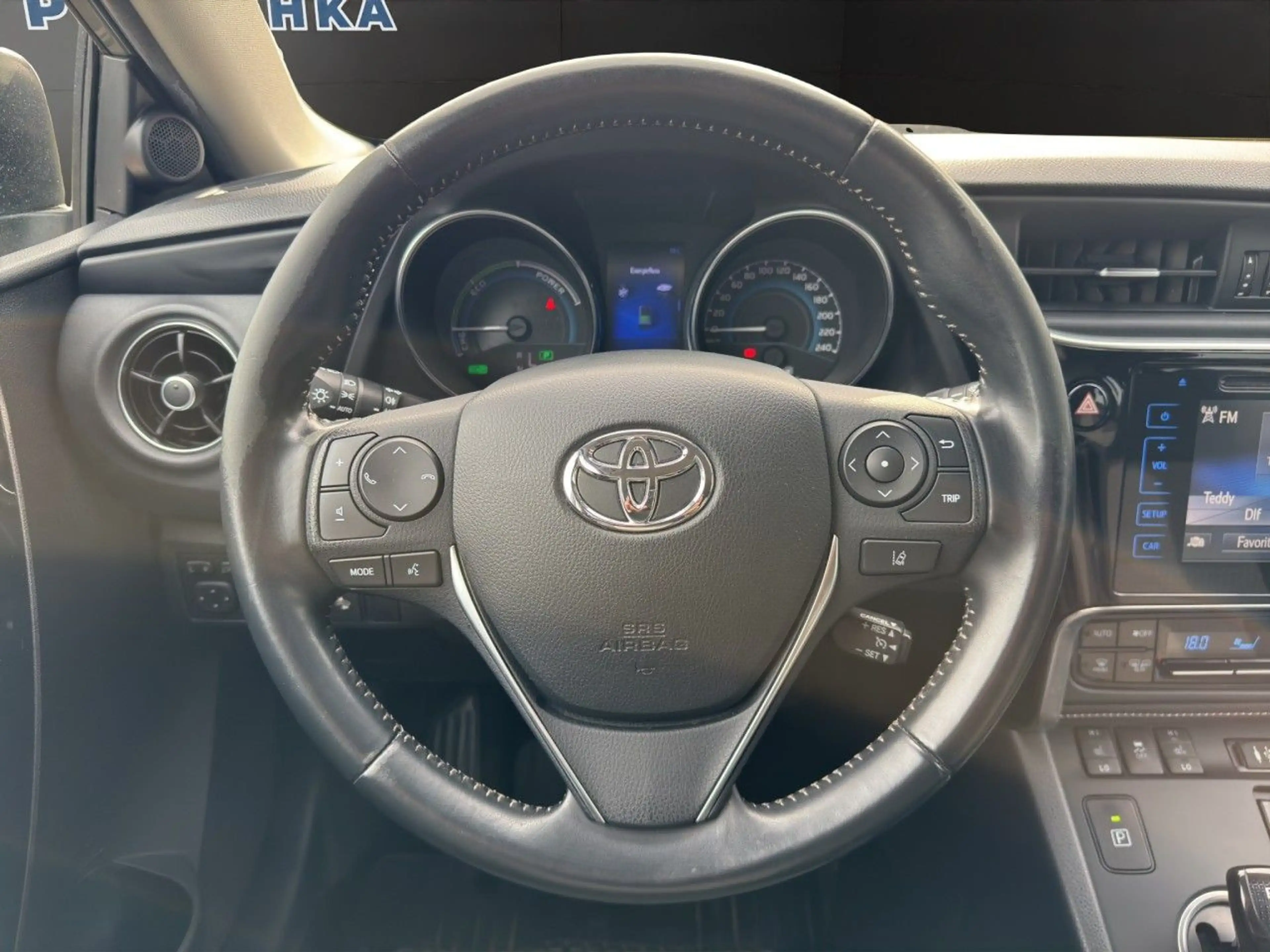 Toyota Auris 1.8 Touring Sports Hybrid KAMERA*SHZ*PDC — photo 15