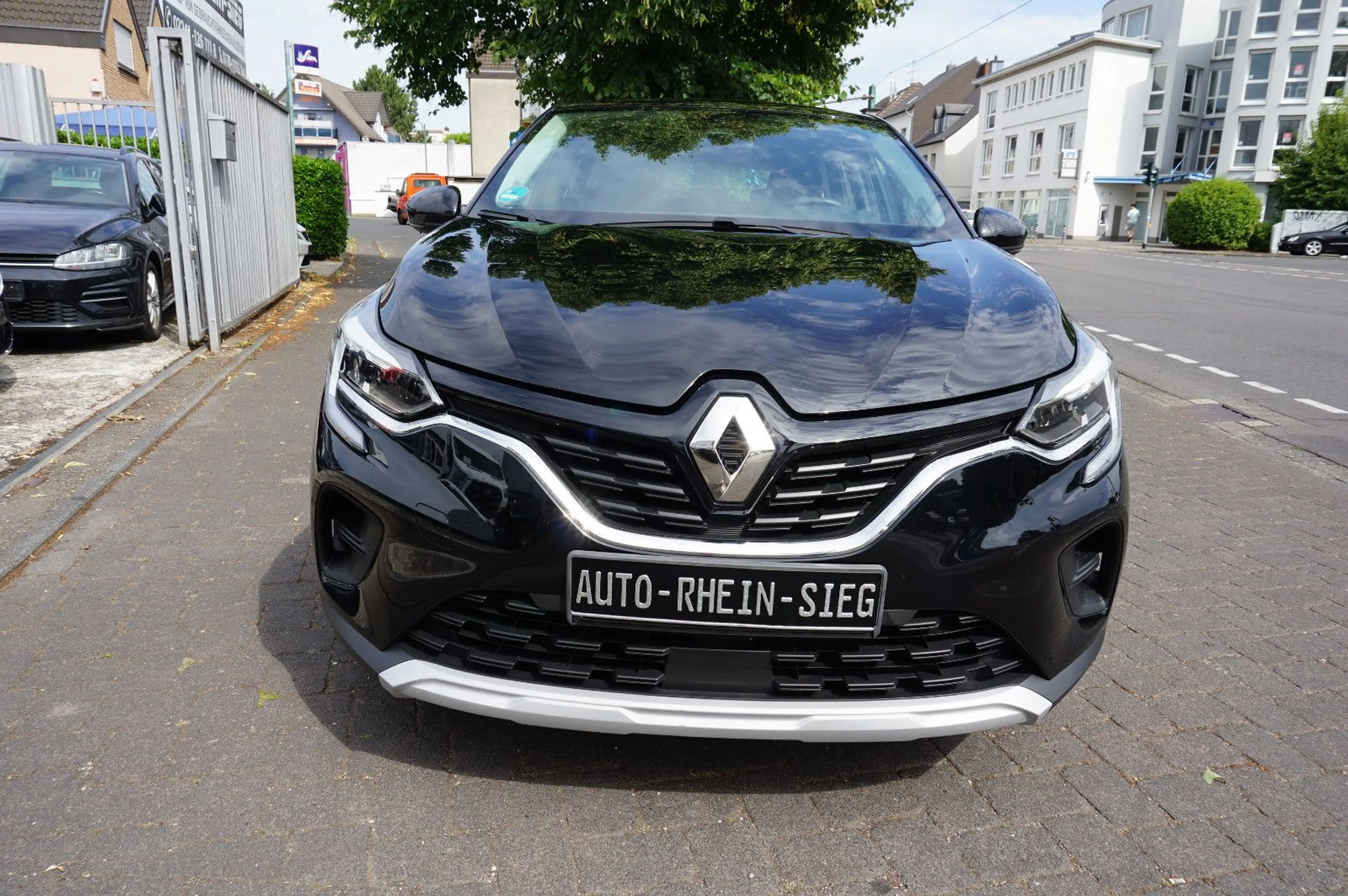Renault Captur II Equilibre 2-Hand/Klima/Navi/Wenig km!! — photo 2