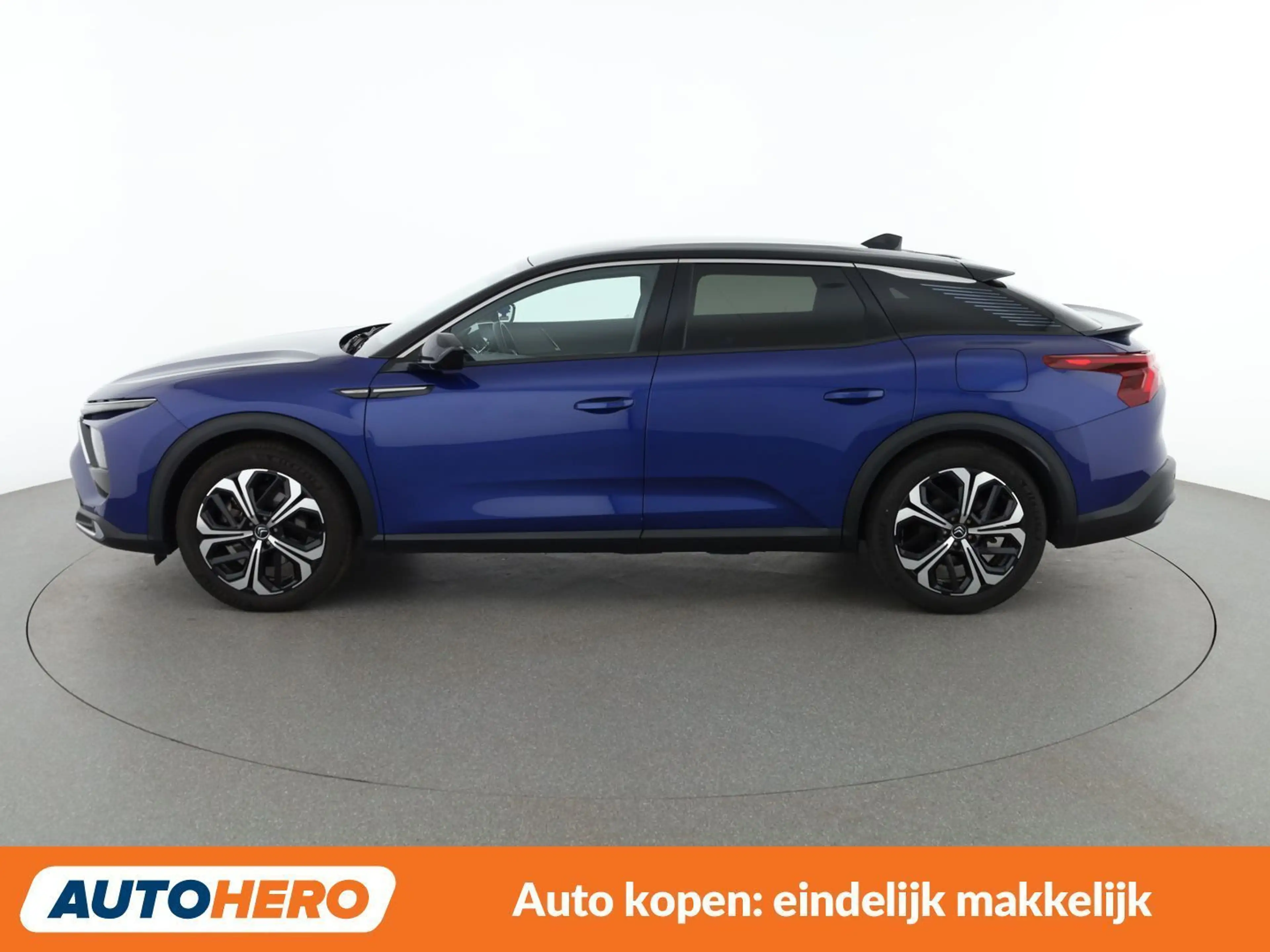 Citroen C5 X 1.6 Plug-in Hybrid Shine Pack — photo 3