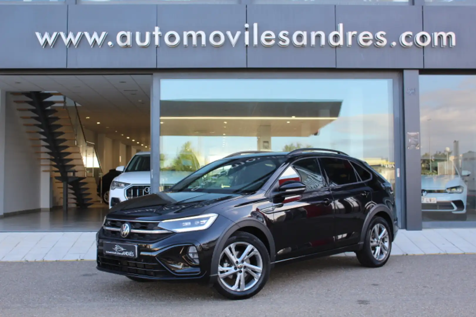 Volkswagen Taigo 1.0 TSI R-Line 81kW Noir - 1