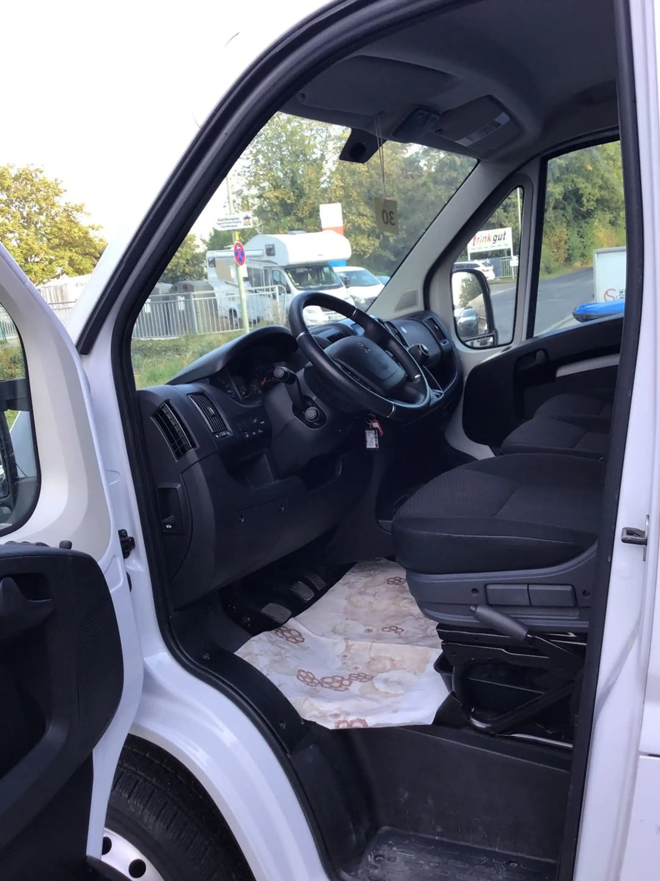 Peugeot Boxer Kasten Hochraum 335 L3H2 BlueHDi 140 Stop& — photo 9
