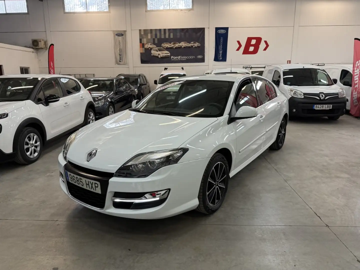 Renault Laguna 2.0dCi Energy Dynamique R-Link 130 Wit - 2