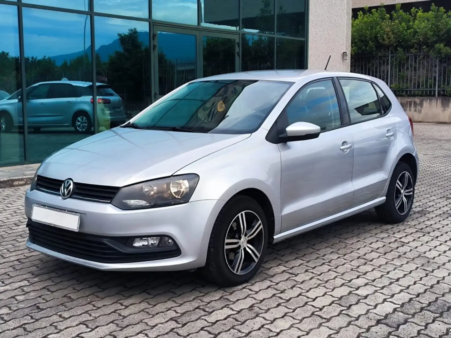 Volkswagen Polo 1.4 TDI 5p. Trendline Grigio - 2
