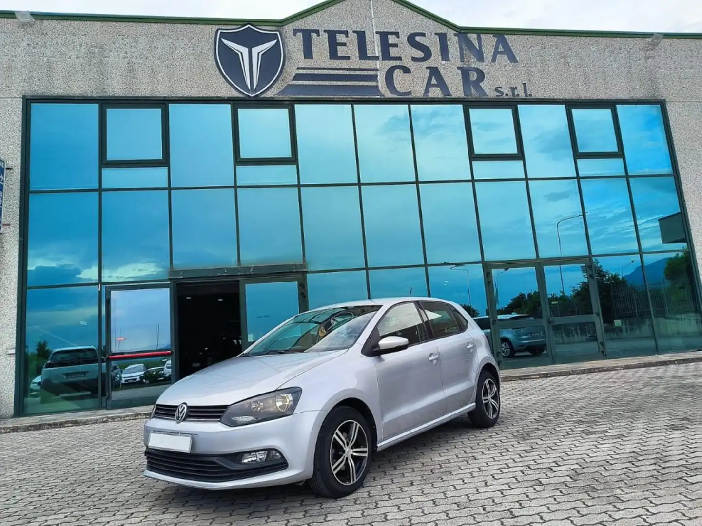 Volkswagen Polo 1.4 TDI 5p. Trendline Grigio - 1