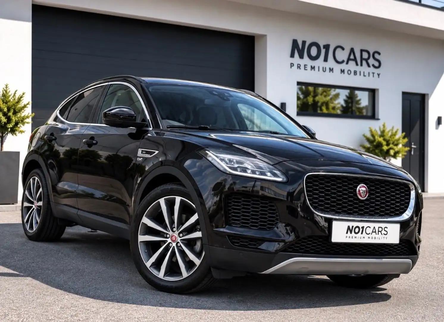 Jaguar E-Pace 2.0DI4 D150 S *AWD*LED Schwarz - 1