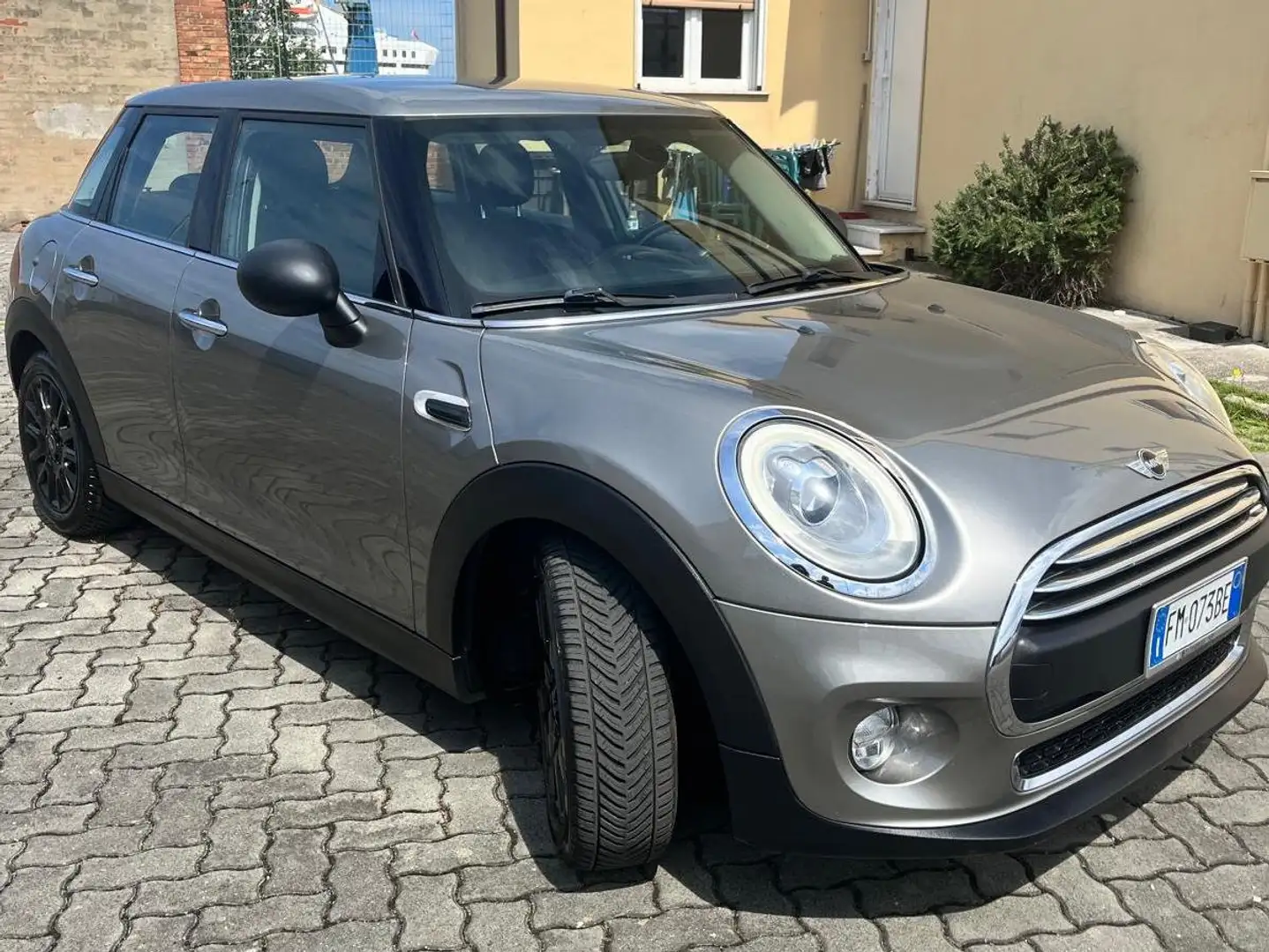 MINI One D Mini 1.5 One D Hype 5p Gris - 1