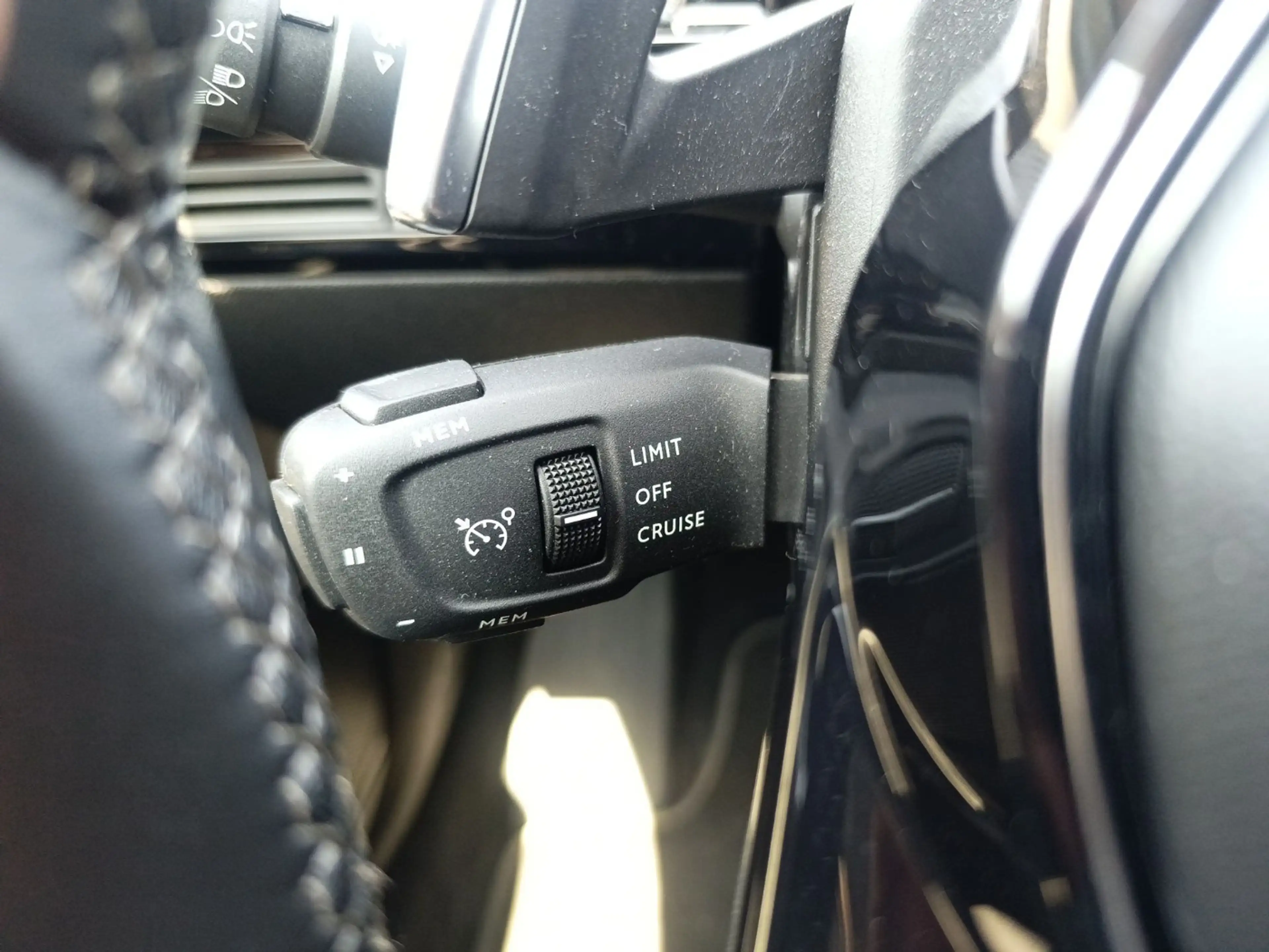 Peugeot 508 1.5 BlueHDi 130 SW Allure KeyLess LED Navi — photo 7