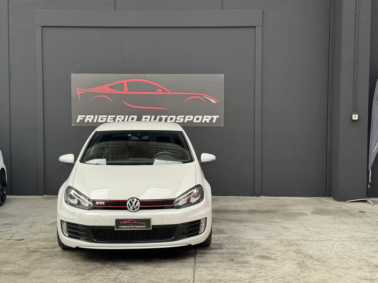 Volkswagen Golf GTI 3p 2.0 tsi - 1