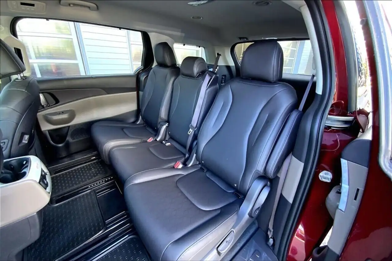Kia Carnival fotografie Kia Carnival