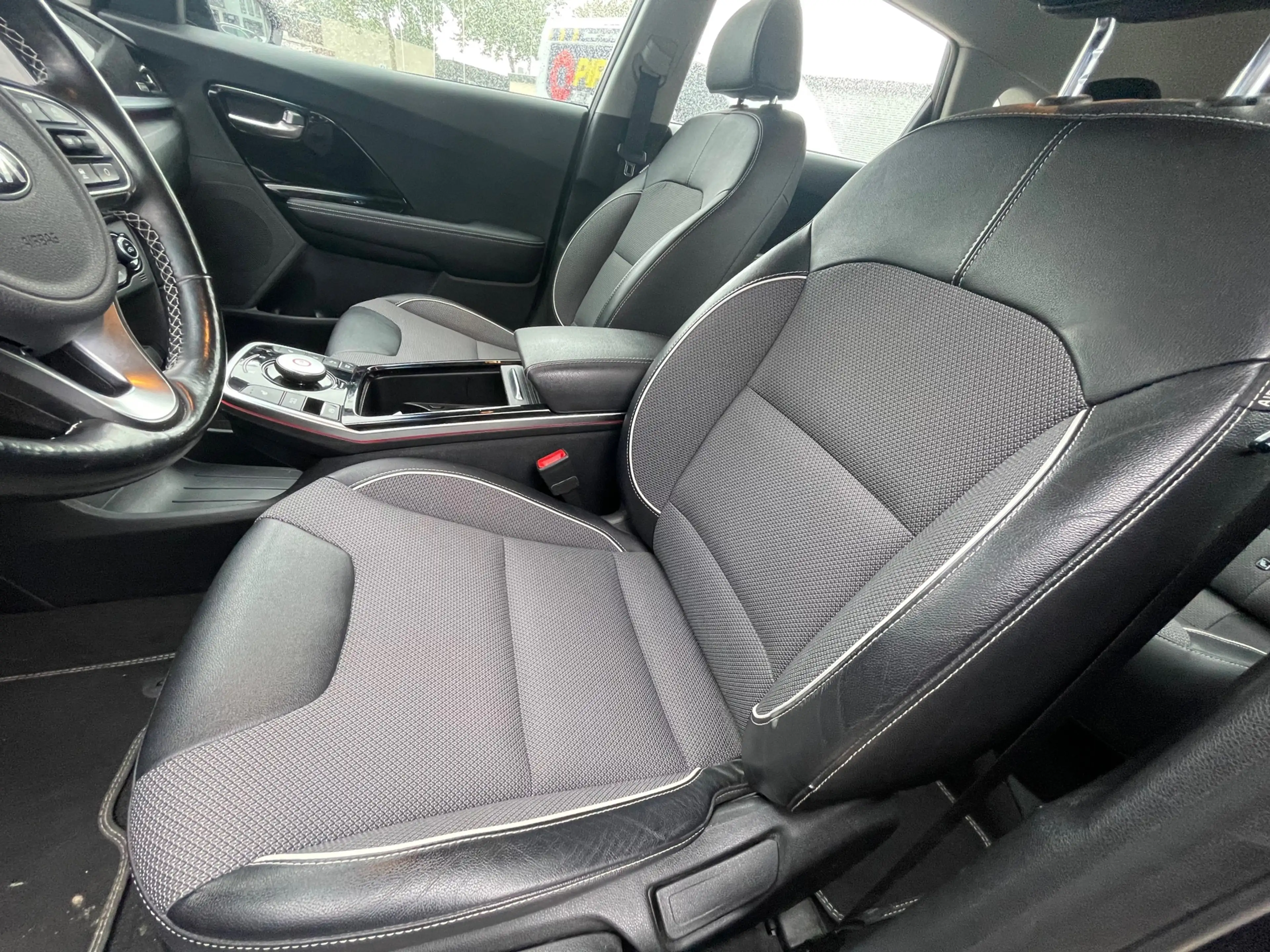 Kia e-Niro DynamicLine 64 kWh|SOH93%|DealerOnderh|Trekhaak| — photo 11