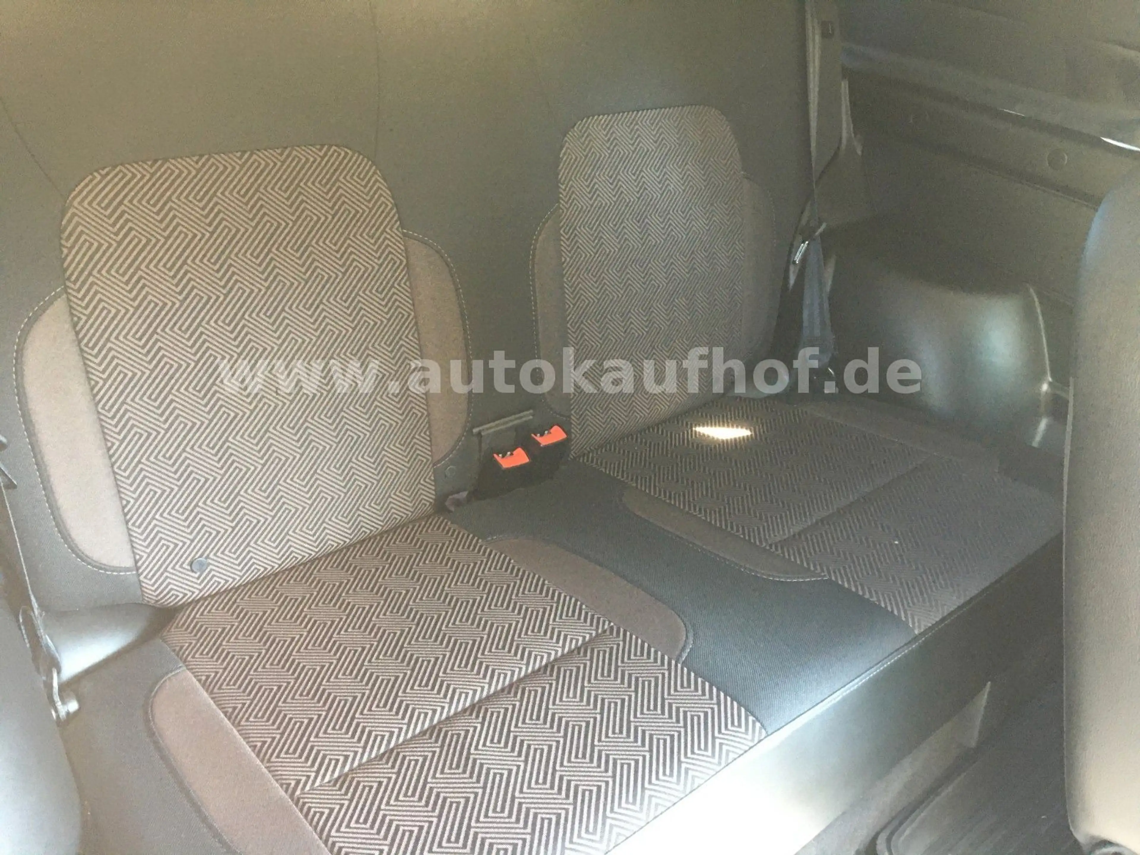 Lada Niva 4x4 Urban Legend *Klima, nur 7900 km!!* — photo 10