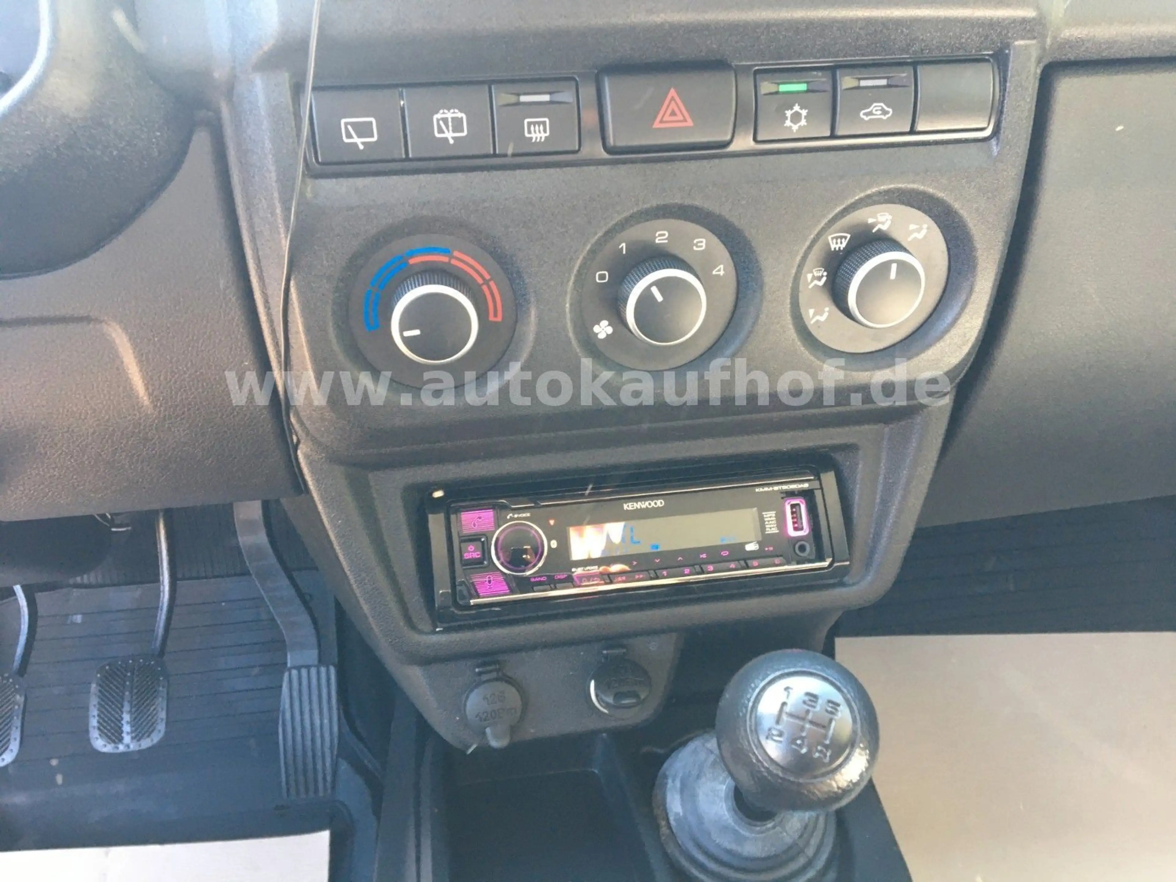 Lada Niva 4x4 Urban Legend *Klima, nur 7900 km!!* — photo 15