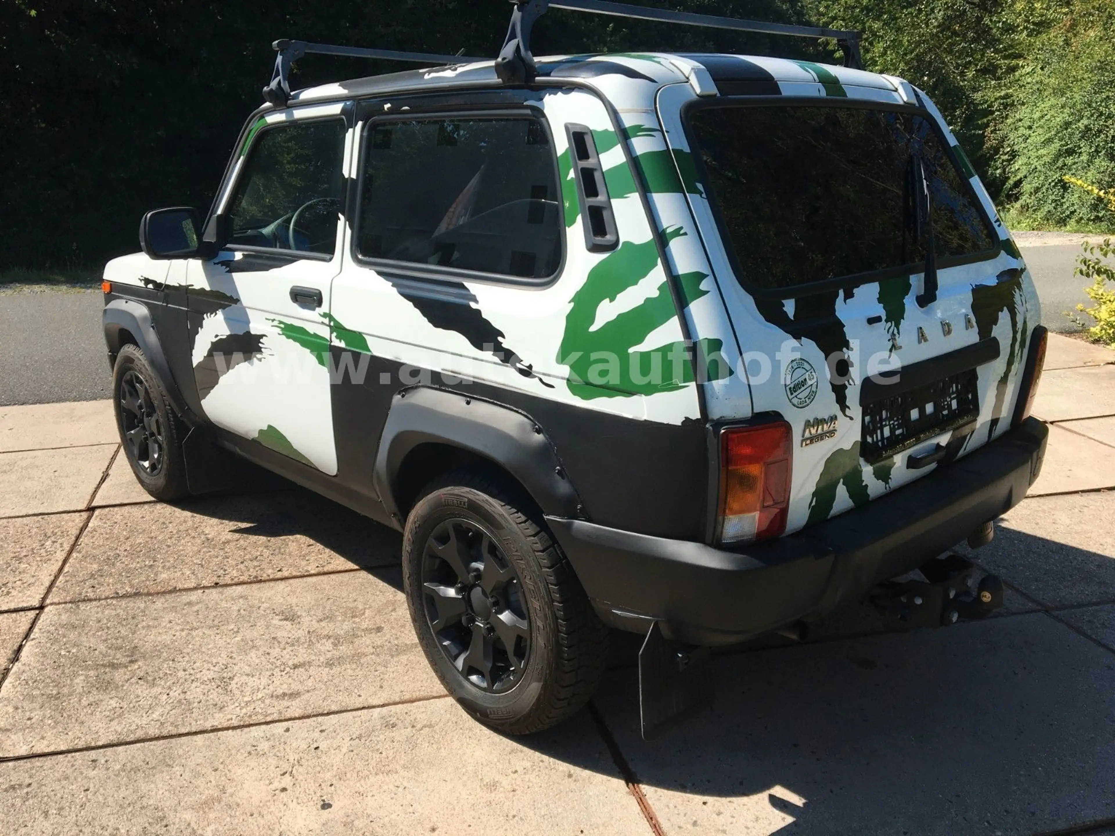 Lada Niva 4x4 Urban Legend *Klima, nur 7900 km!!* — photo 5