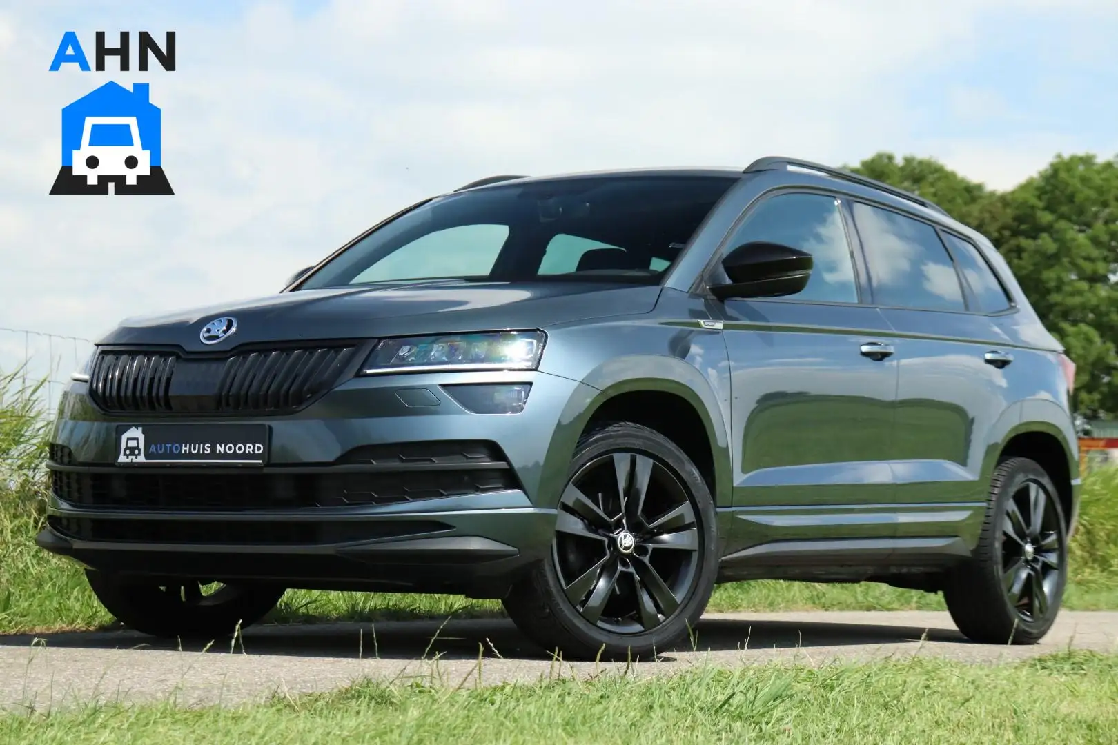 Skoda Karoq 1.5 TSI / 150 PK / DSG / Sportline / Virtual Cockp Grijs - 1