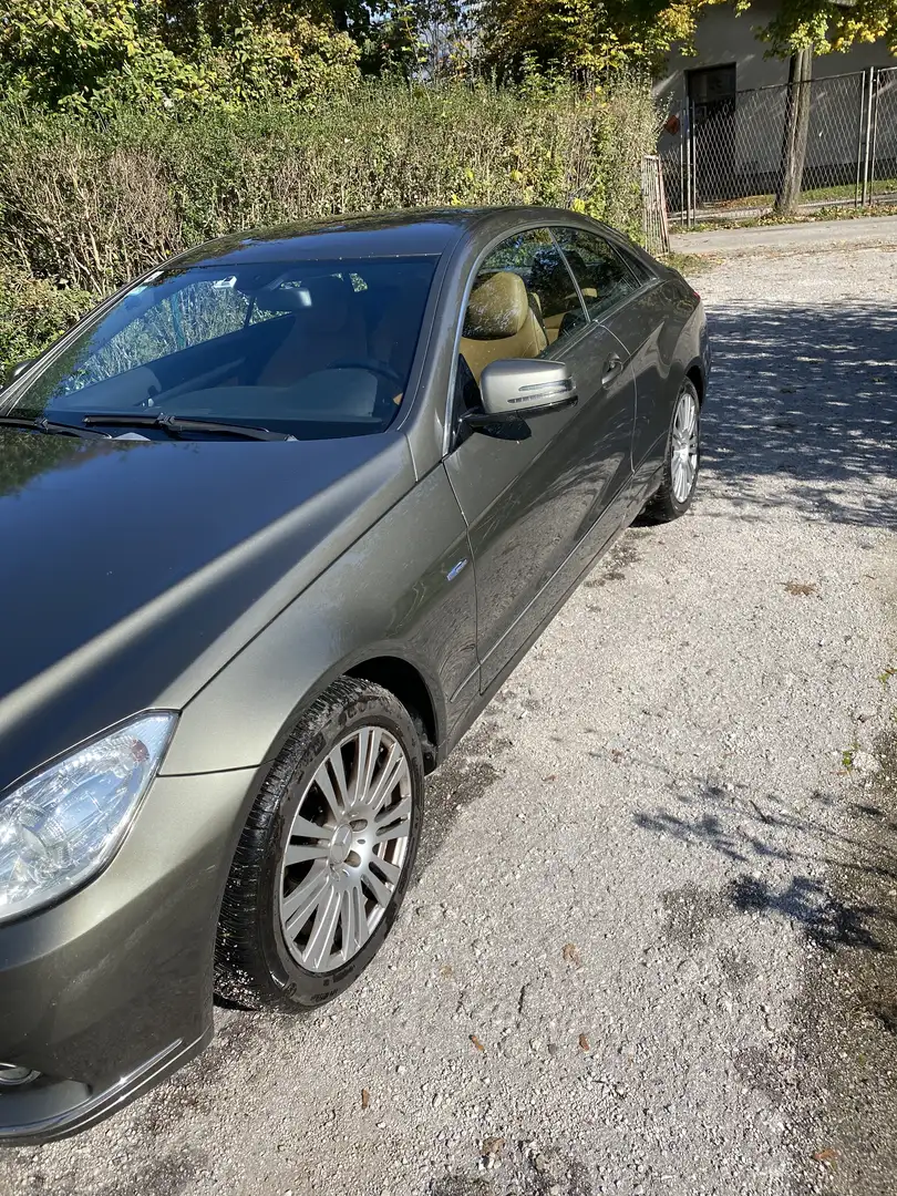 Mercedes-Benz E 200 CGI BlueEfficiency - 2