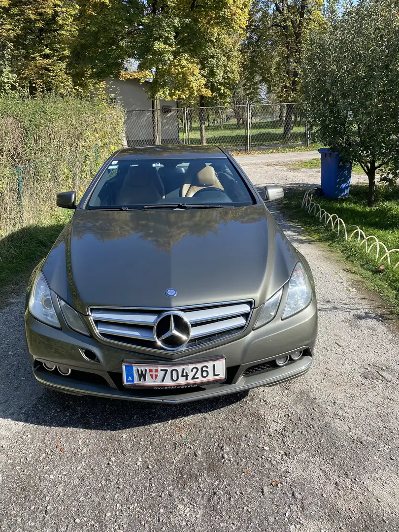 Mercedes-Benz E 200 CGI BlueEfficiency - 1