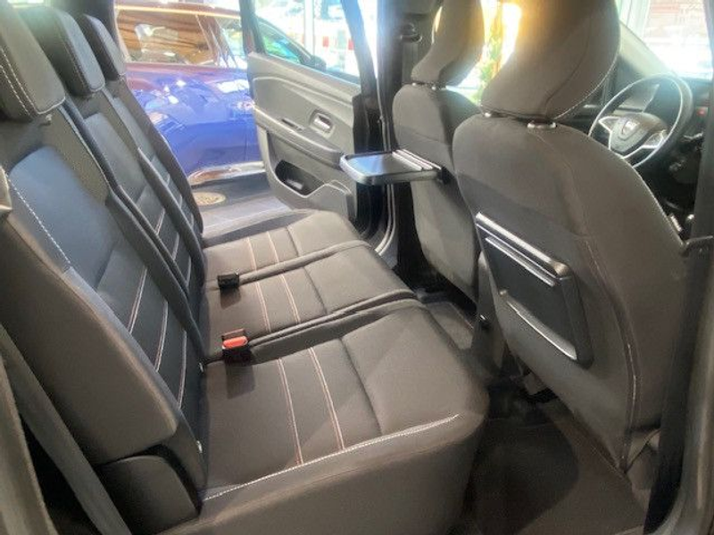 Dacia Jogger TCe 110 7-Sitzer — photo 11