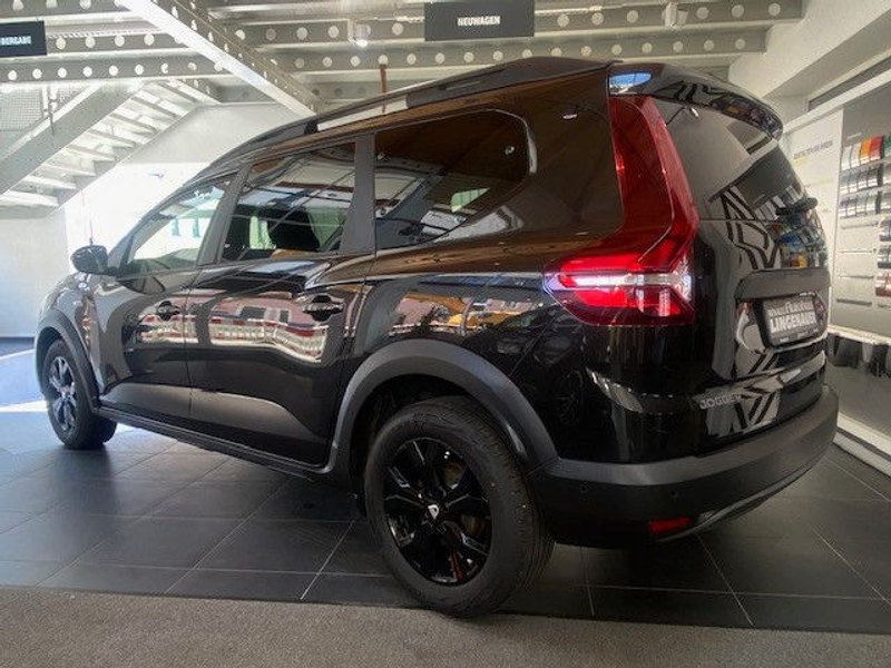 Dacia Jogger TCe 110 7-Sitzer — photo 6