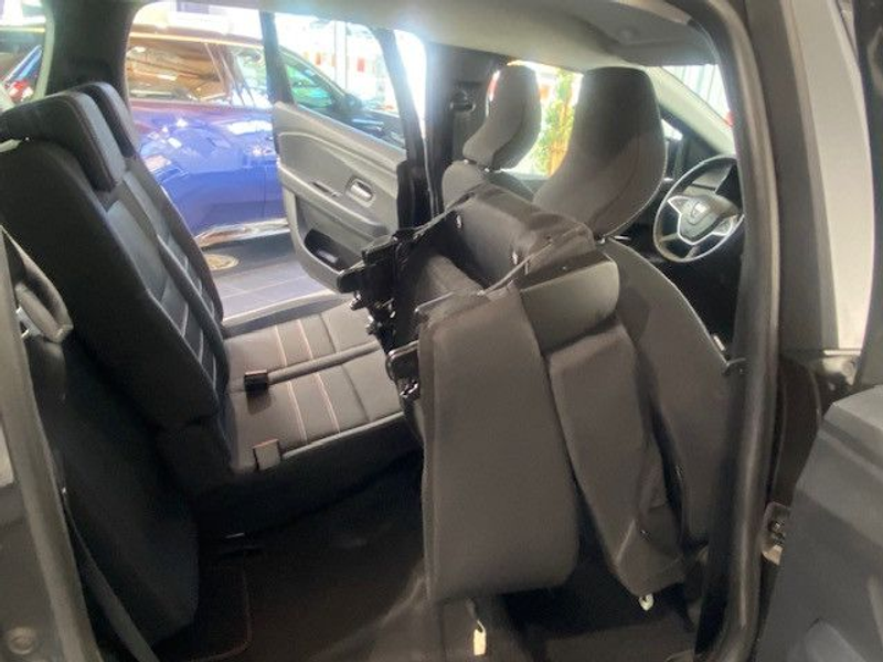 Dacia Jogger TCe 110 7-Sitzer — photo 12