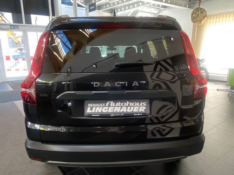 Dacia Jogger TCe 110 7-Sitzer — photo 7