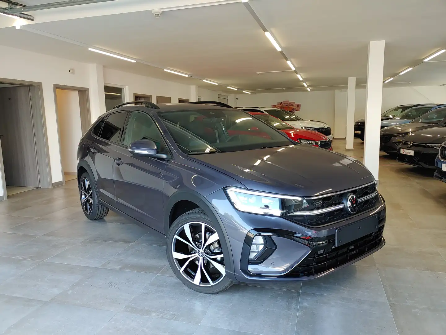 Volkswagen Taigo 1.5 TSI DSG R-Line AHK/Ready2Dis/Matrix/Kamera/ACC Grau - 2