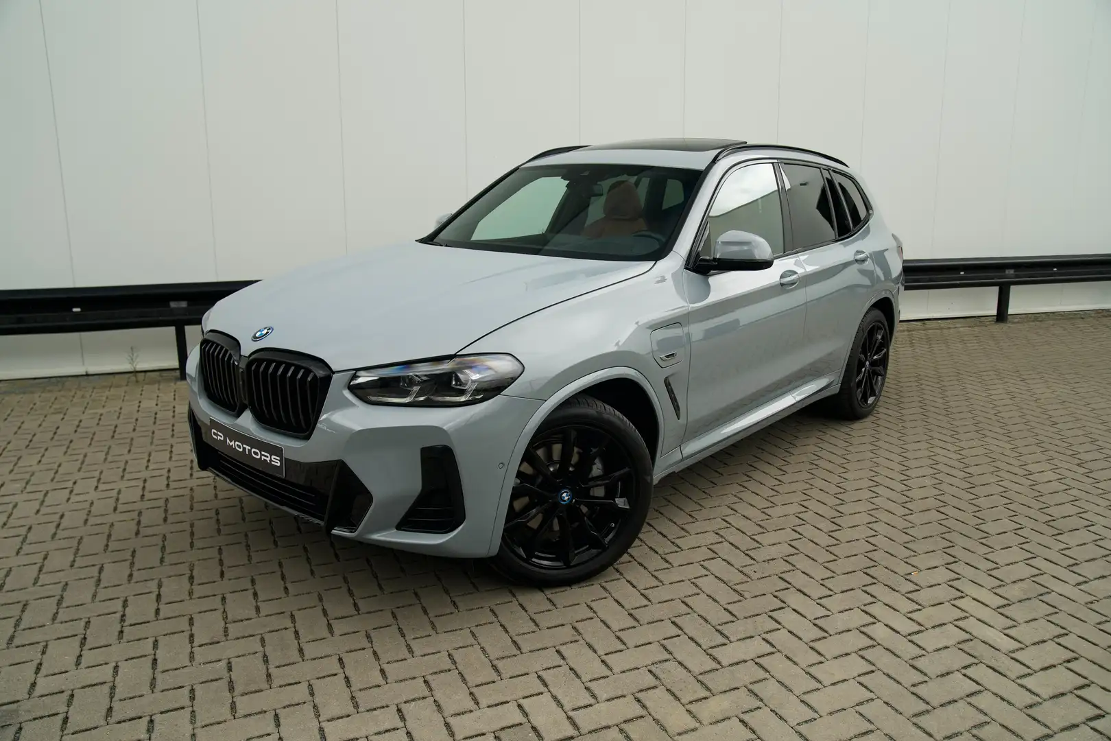BMW X3 30E | X-DRIVE | M-PAKKET | PANO | HYBRIDE | BTW Grau - 1